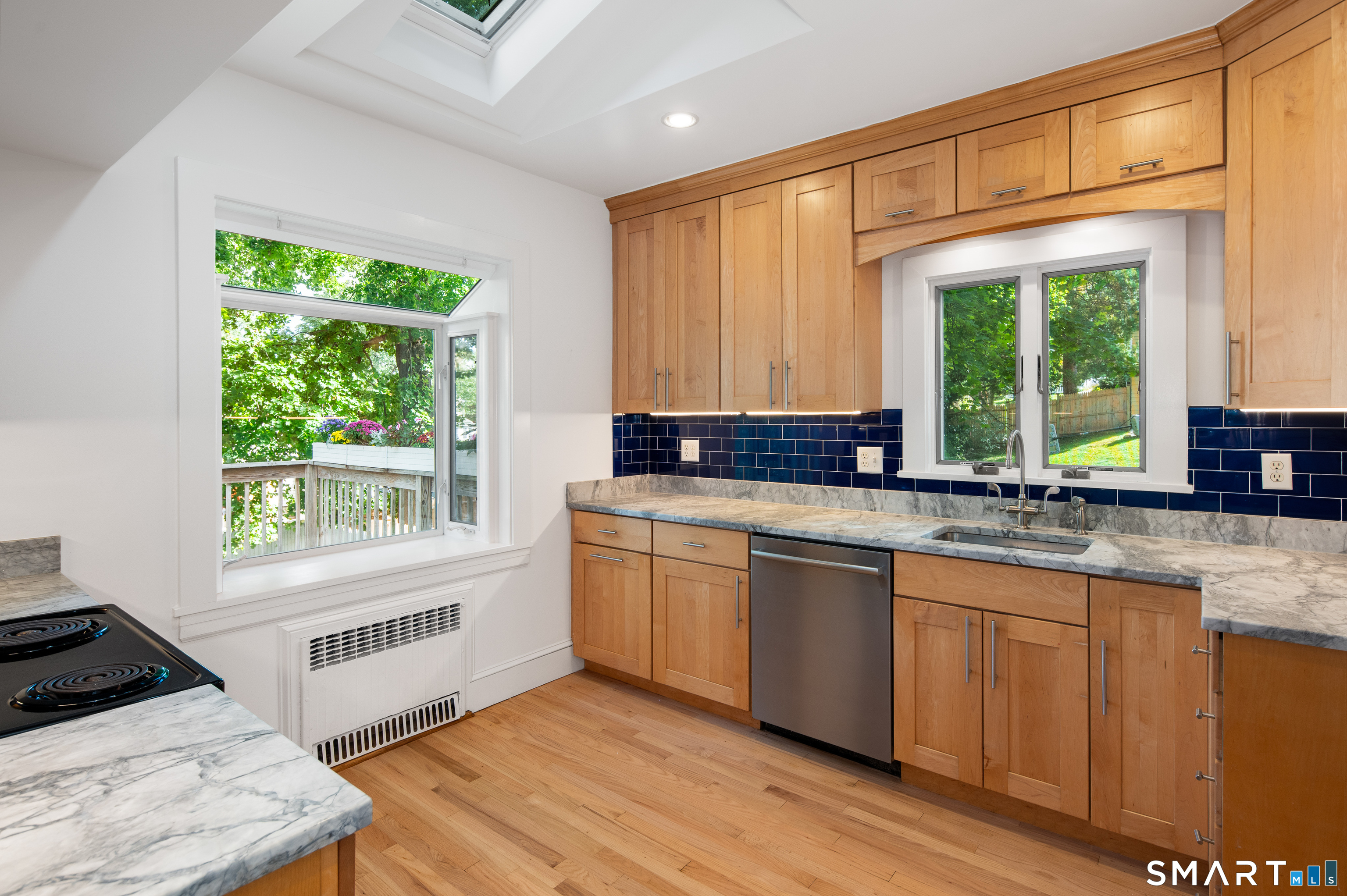 15 Brooklawn Avenue photo 8