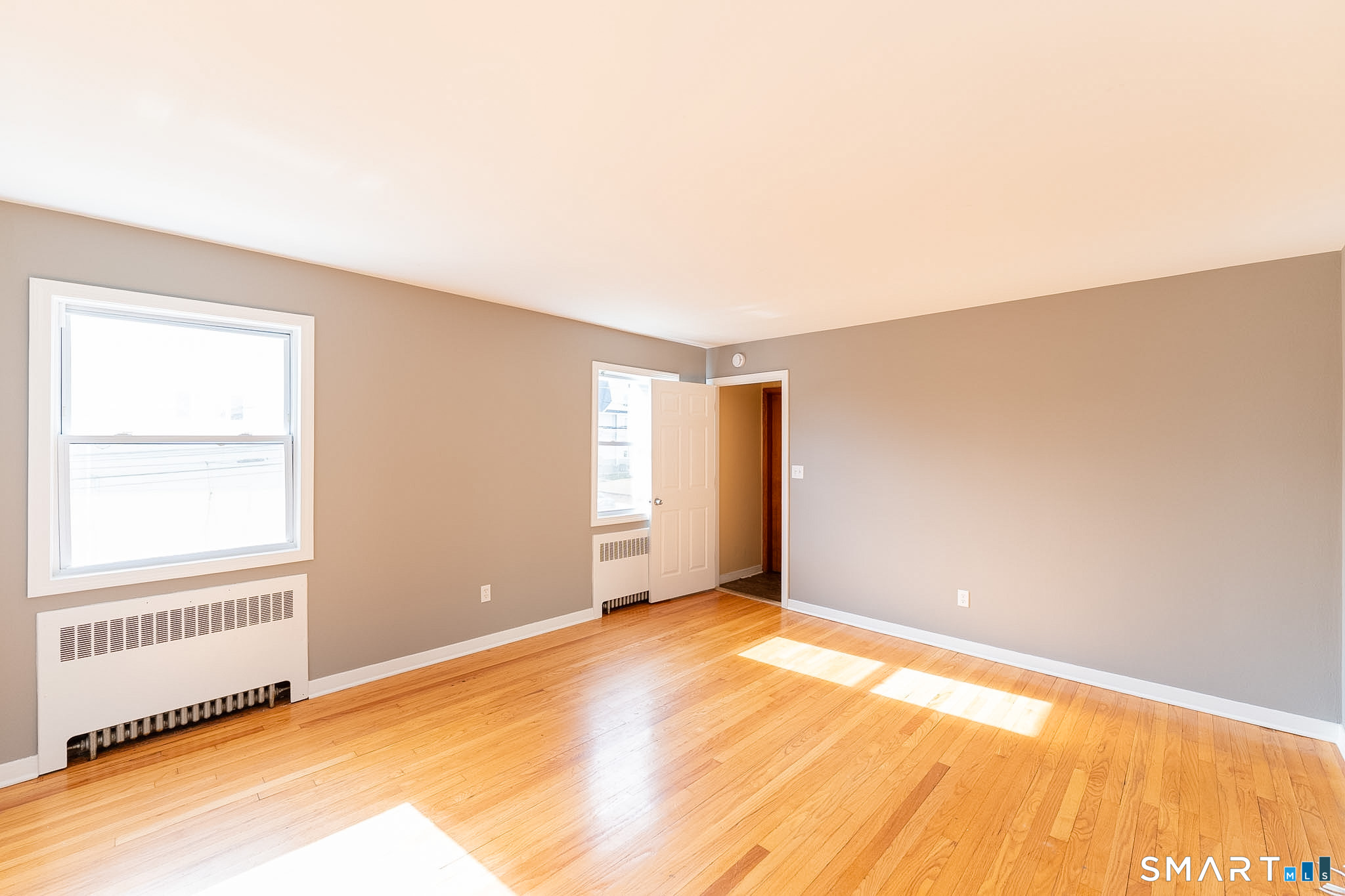 57-59 Fairview Avenue photo 19