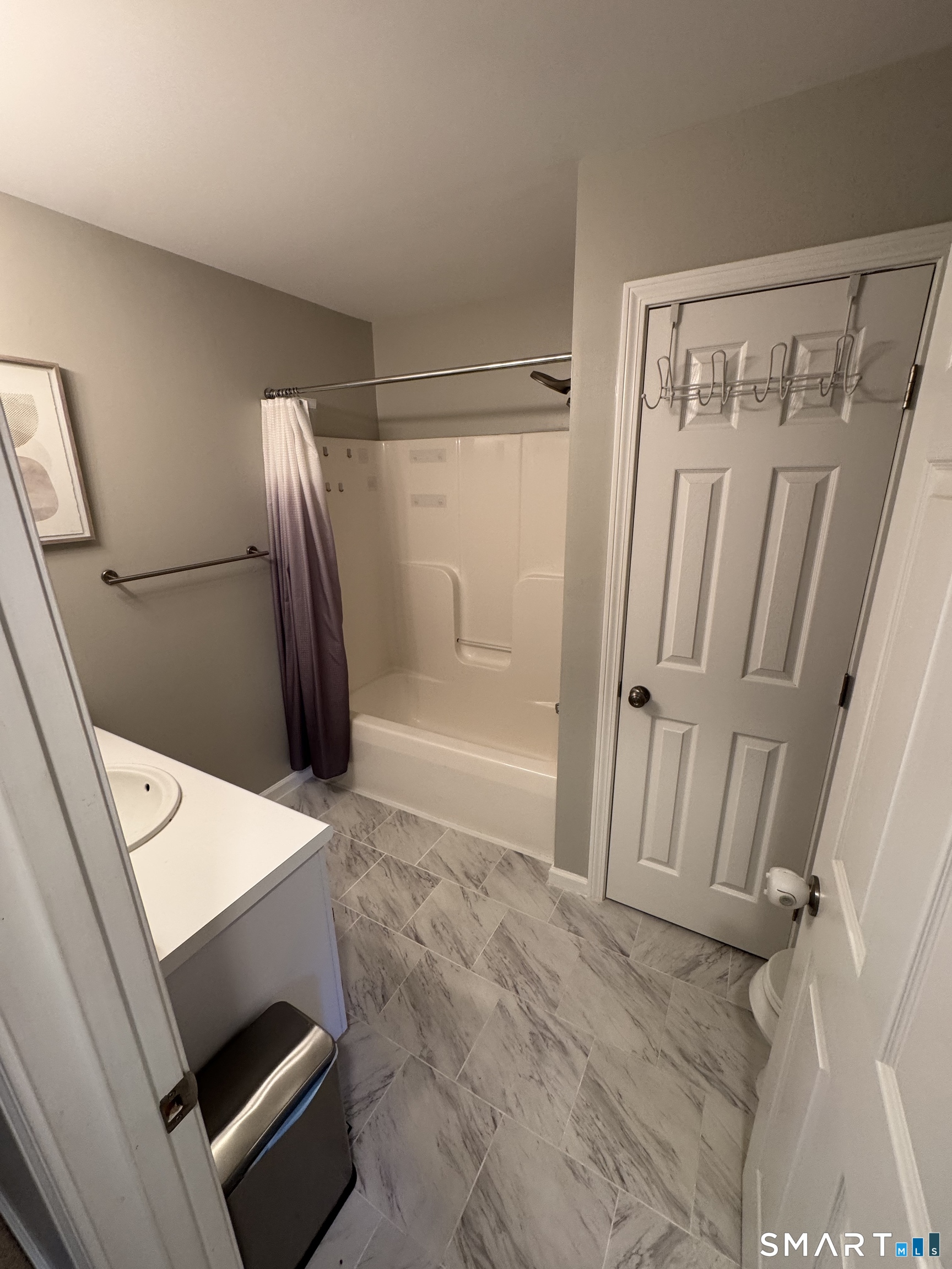 226 Castlewood Drive Unit #226 photo 8