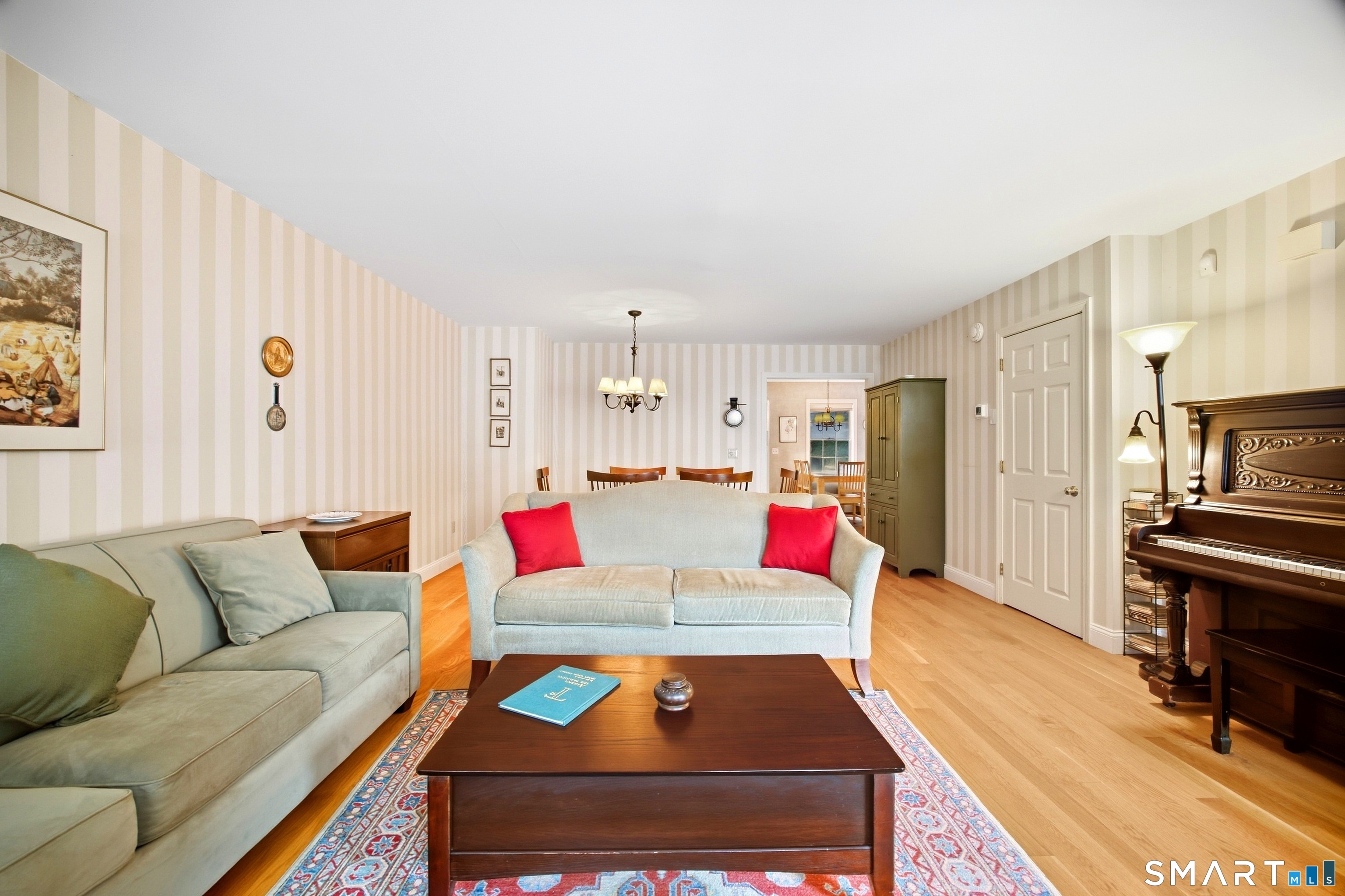 4 Oxford Drive Unit #4 photo 10