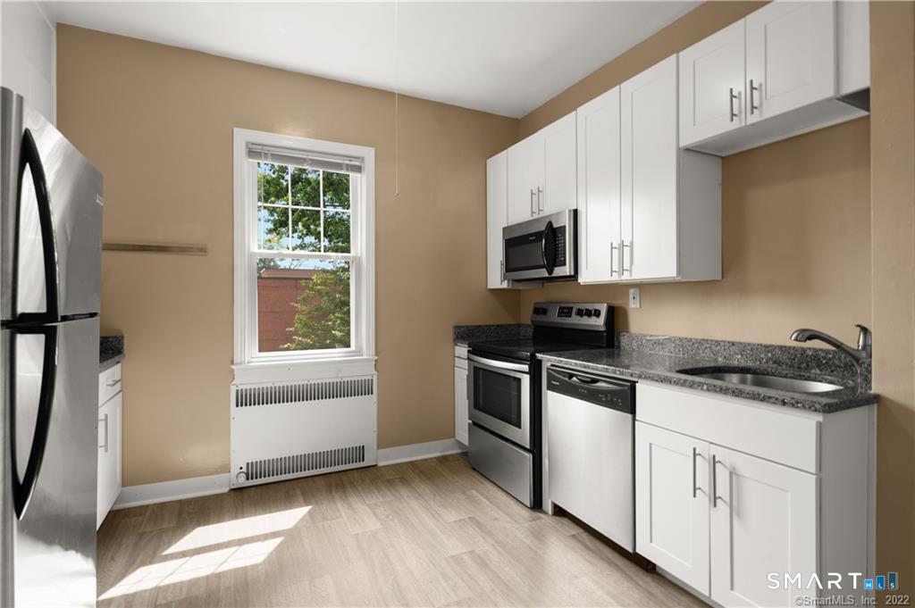684 Farmington Avenue Unit #C6 photo 16