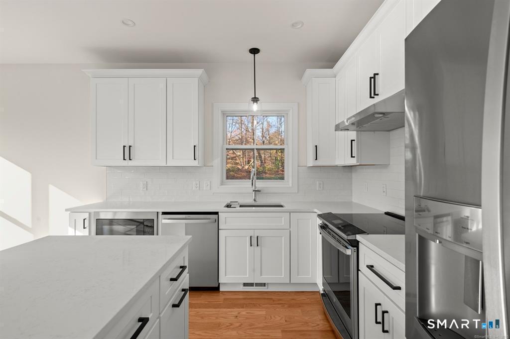18 Fieldstone Court Unit #18 photo 12