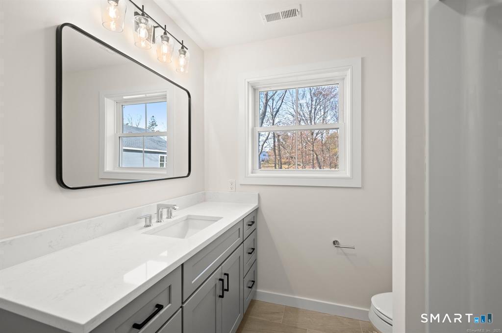 18 Fieldstone Court Unit #18 photo 16