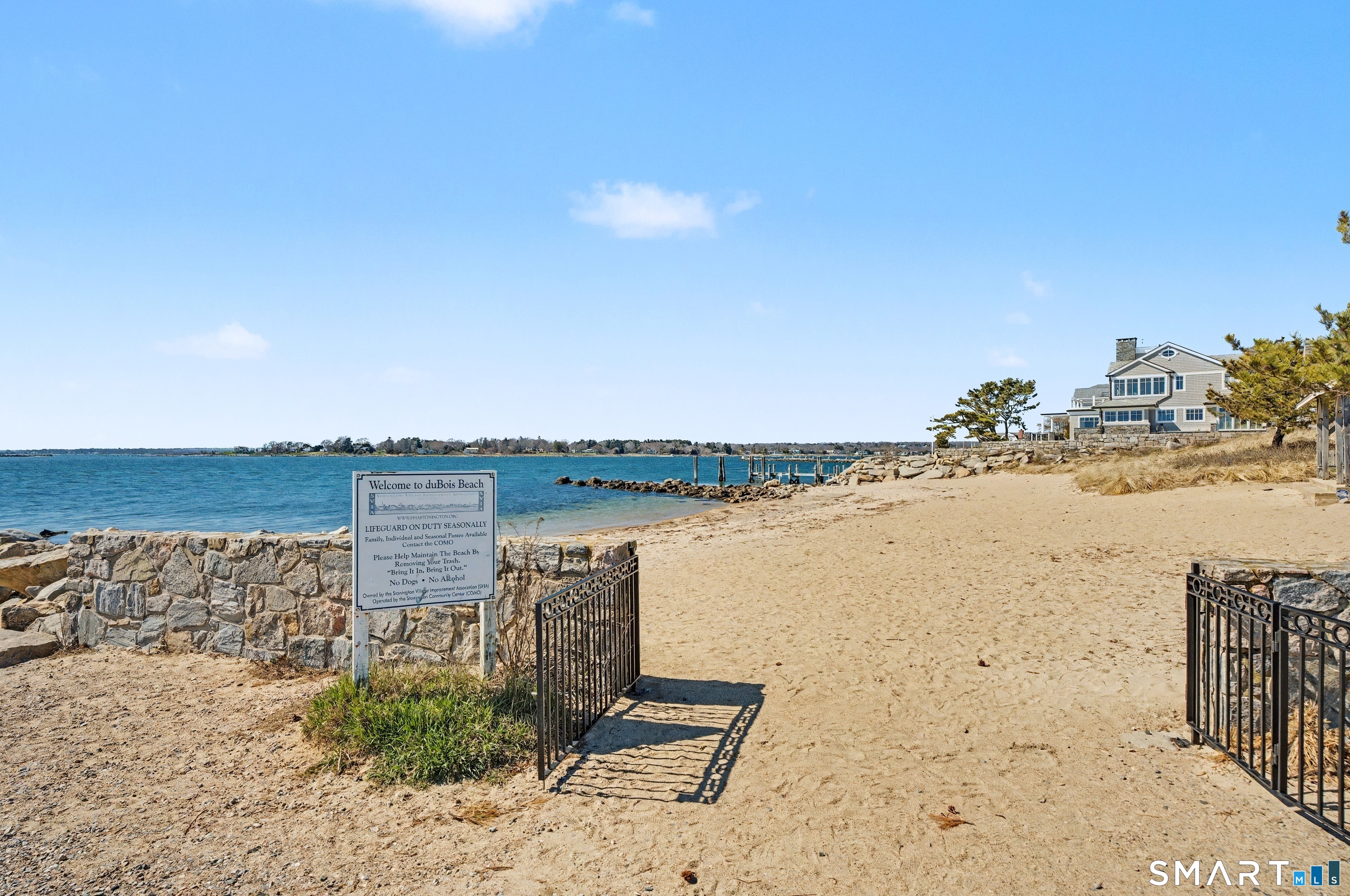 16 Bittersweet Way, Stonington, CT 06378