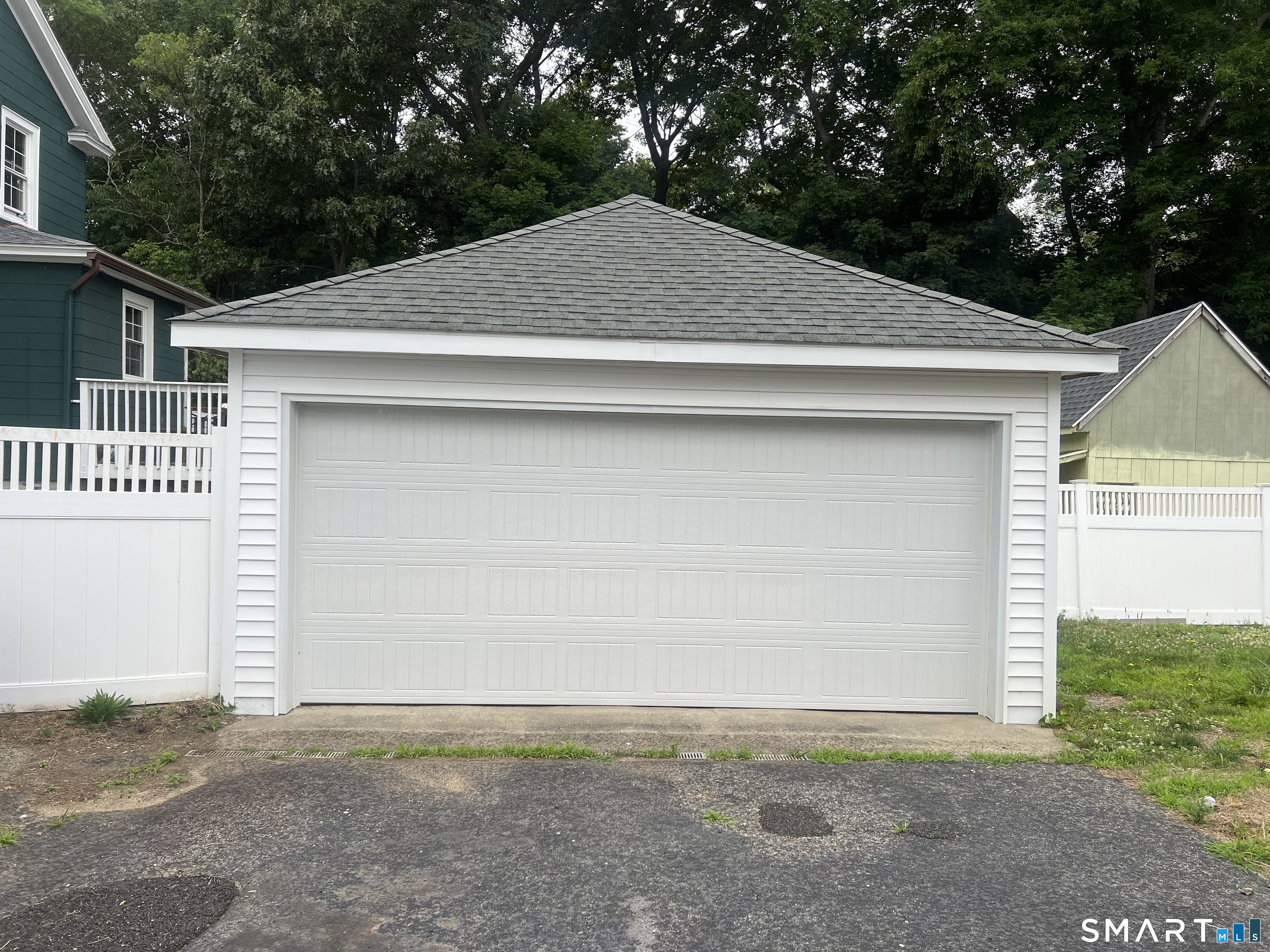 39 Geer Avenue photo 16