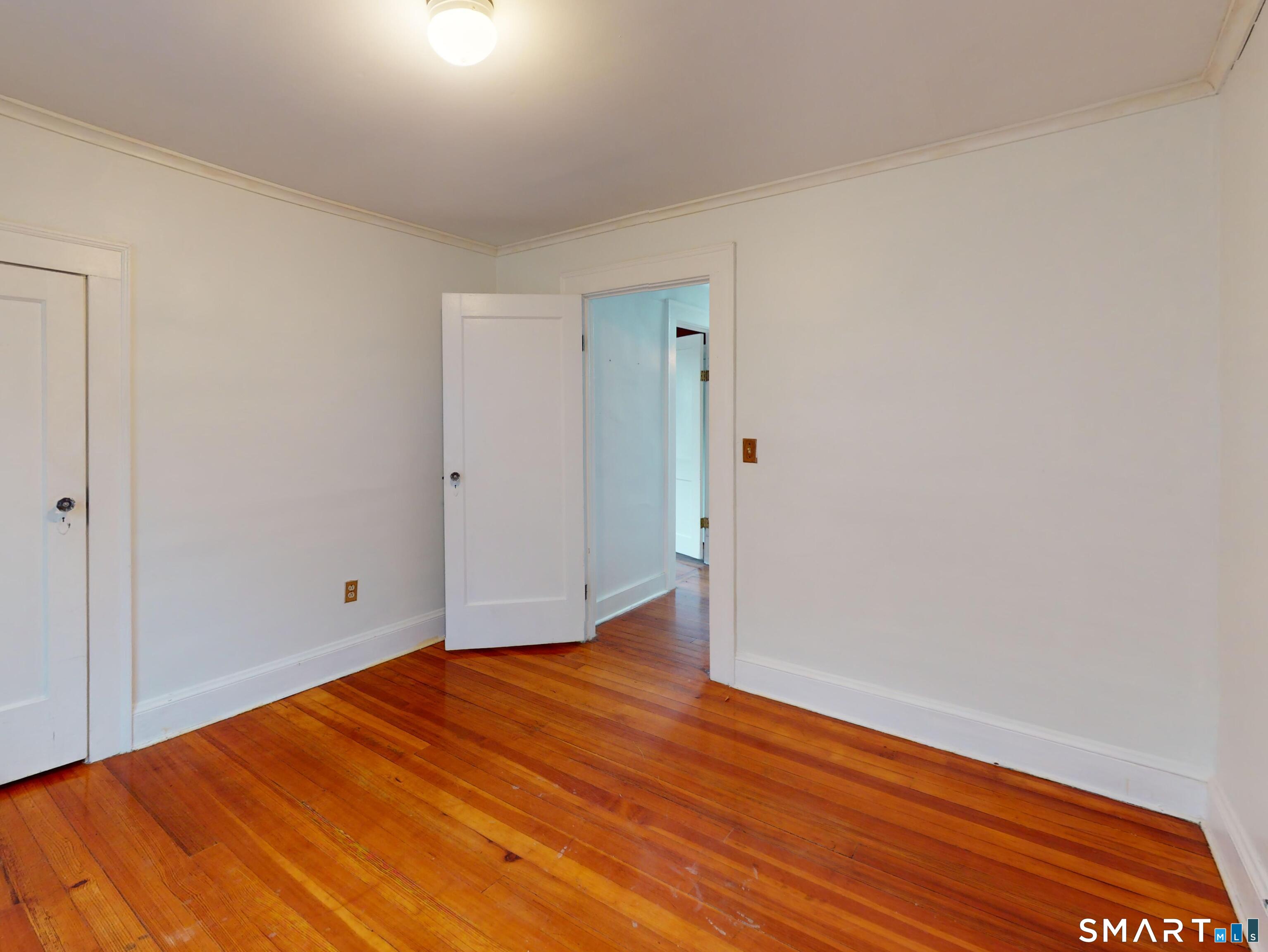 39 Geer Avenue photo 20