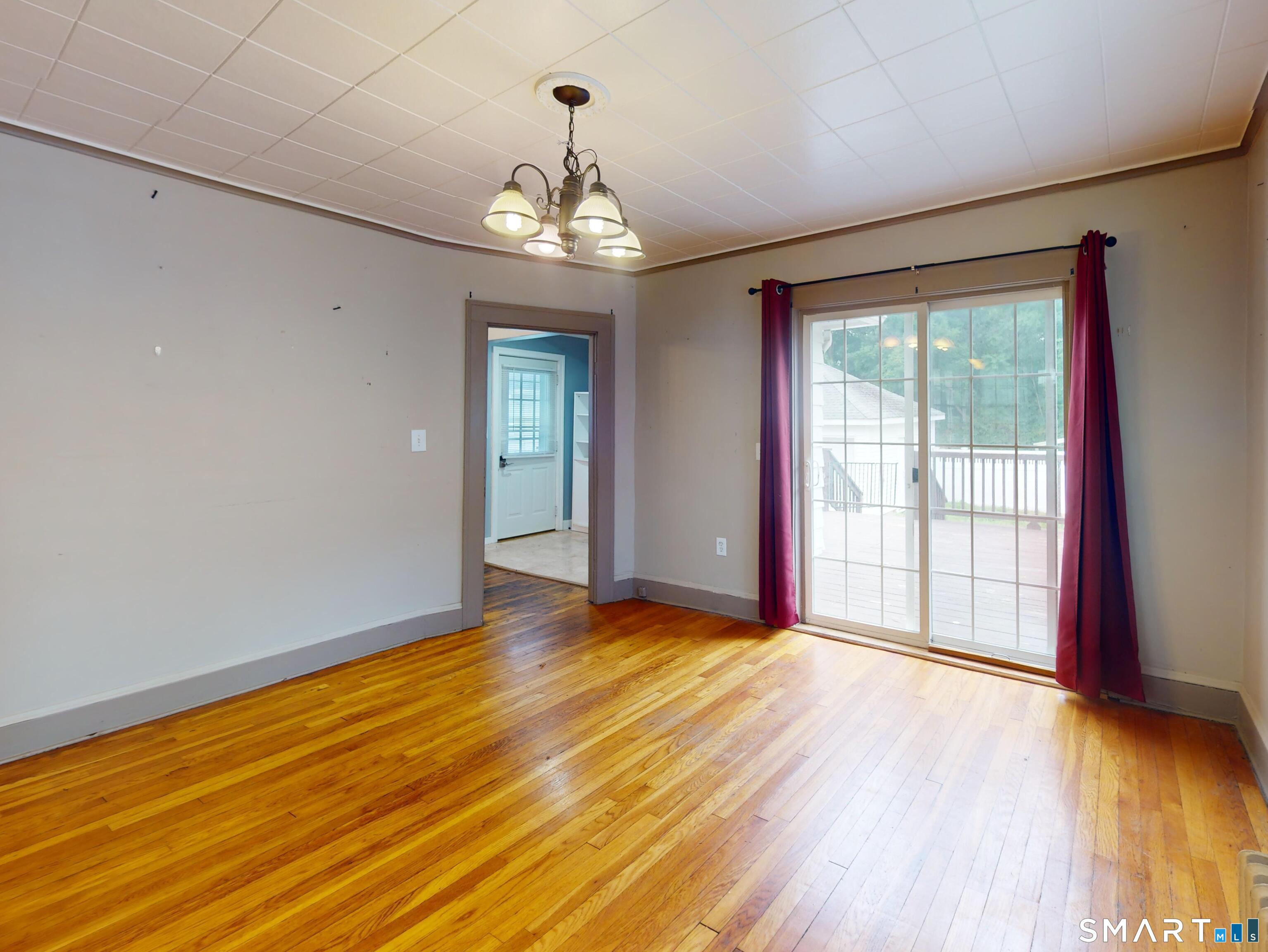 39 Geer Avenue photo 17