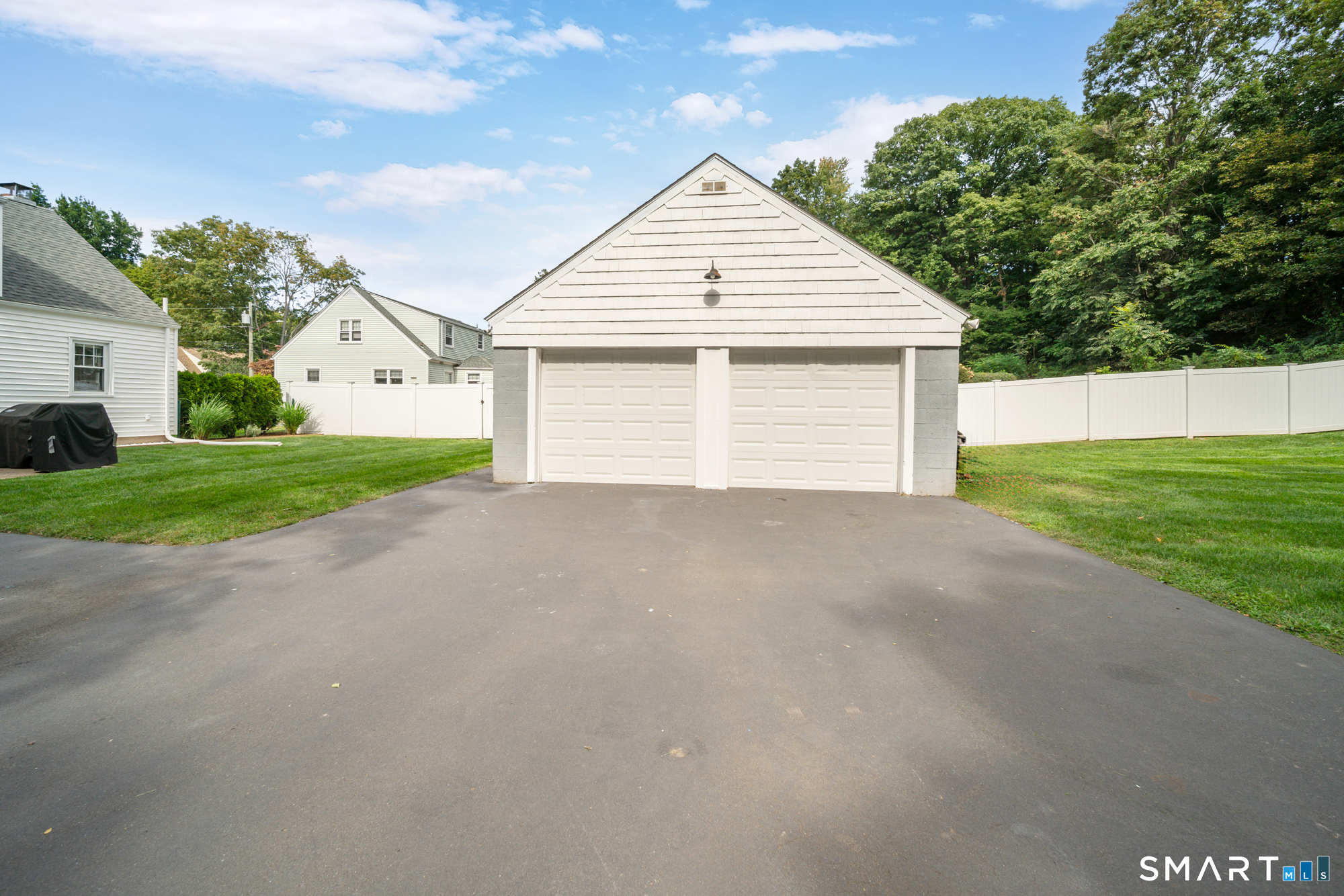 51 Home Place photo 32