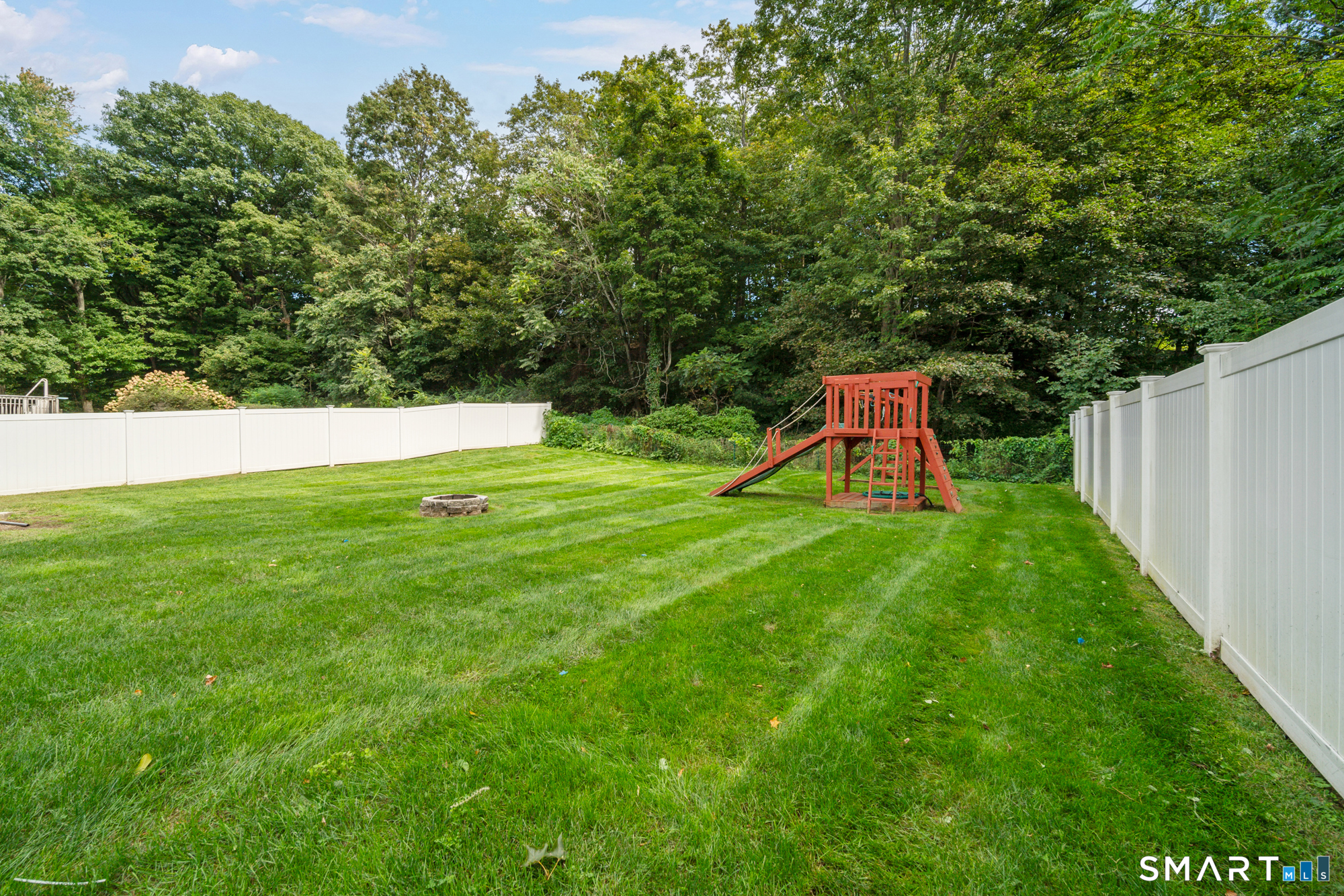 51 Home Place photo 36