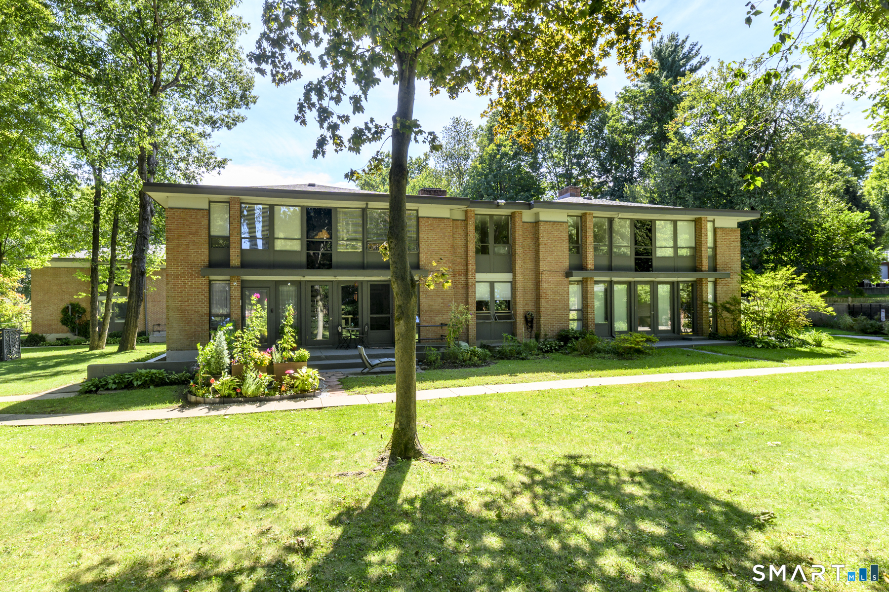 160 Fairfield Woods Road Unit #66