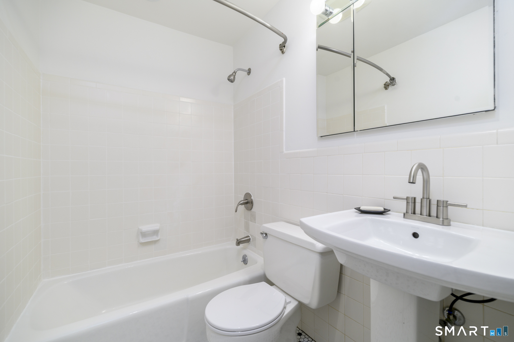 160 Fairfield Woods Road Unit #66 photo 13