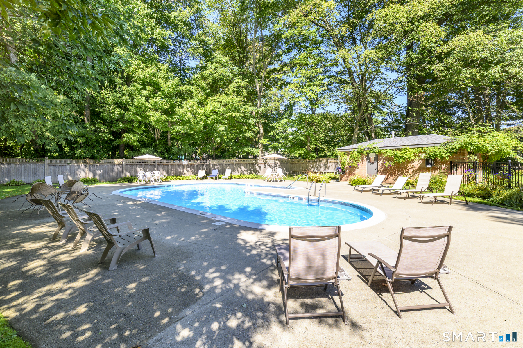 160 Fairfield Woods Road Unit #66 photo 21