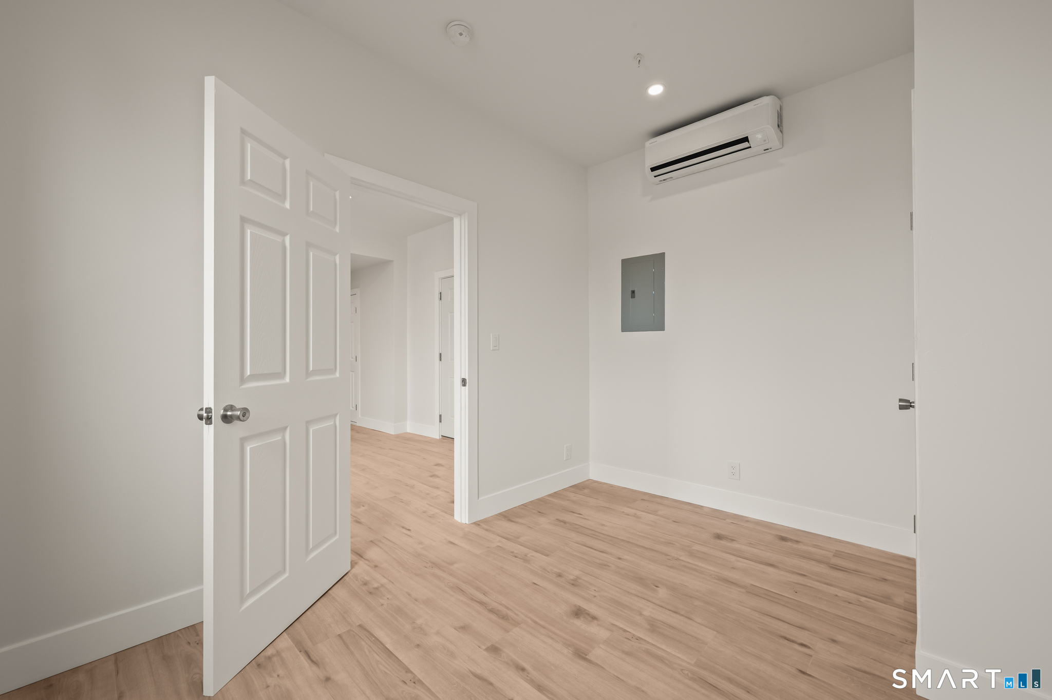542 Main Street Unit #3B photo 8
