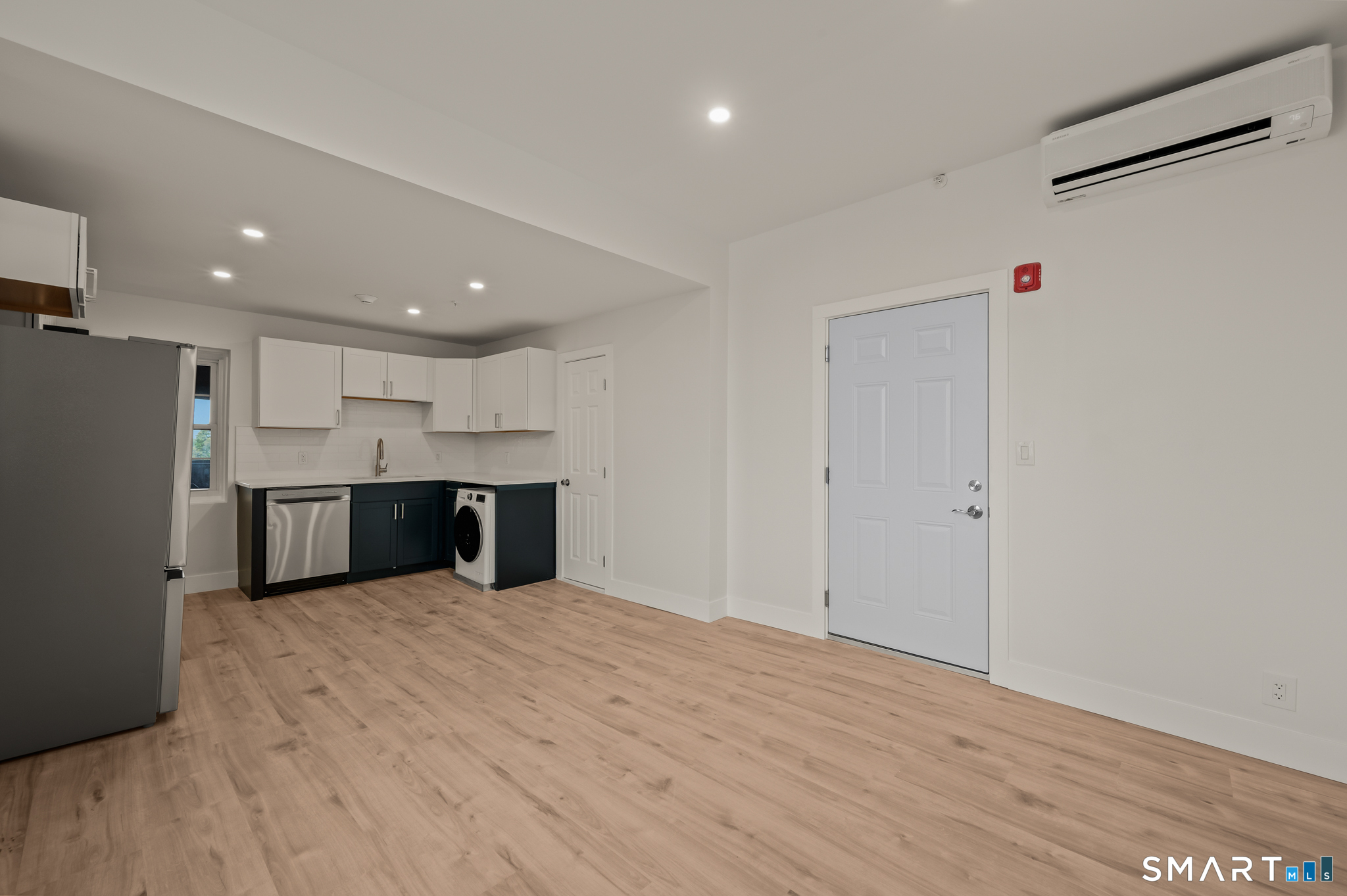 542 Main Street Unit #3B photo 6