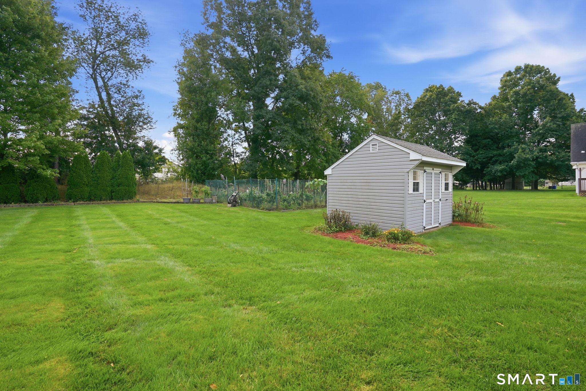 35 Gilbert Lane photo 39