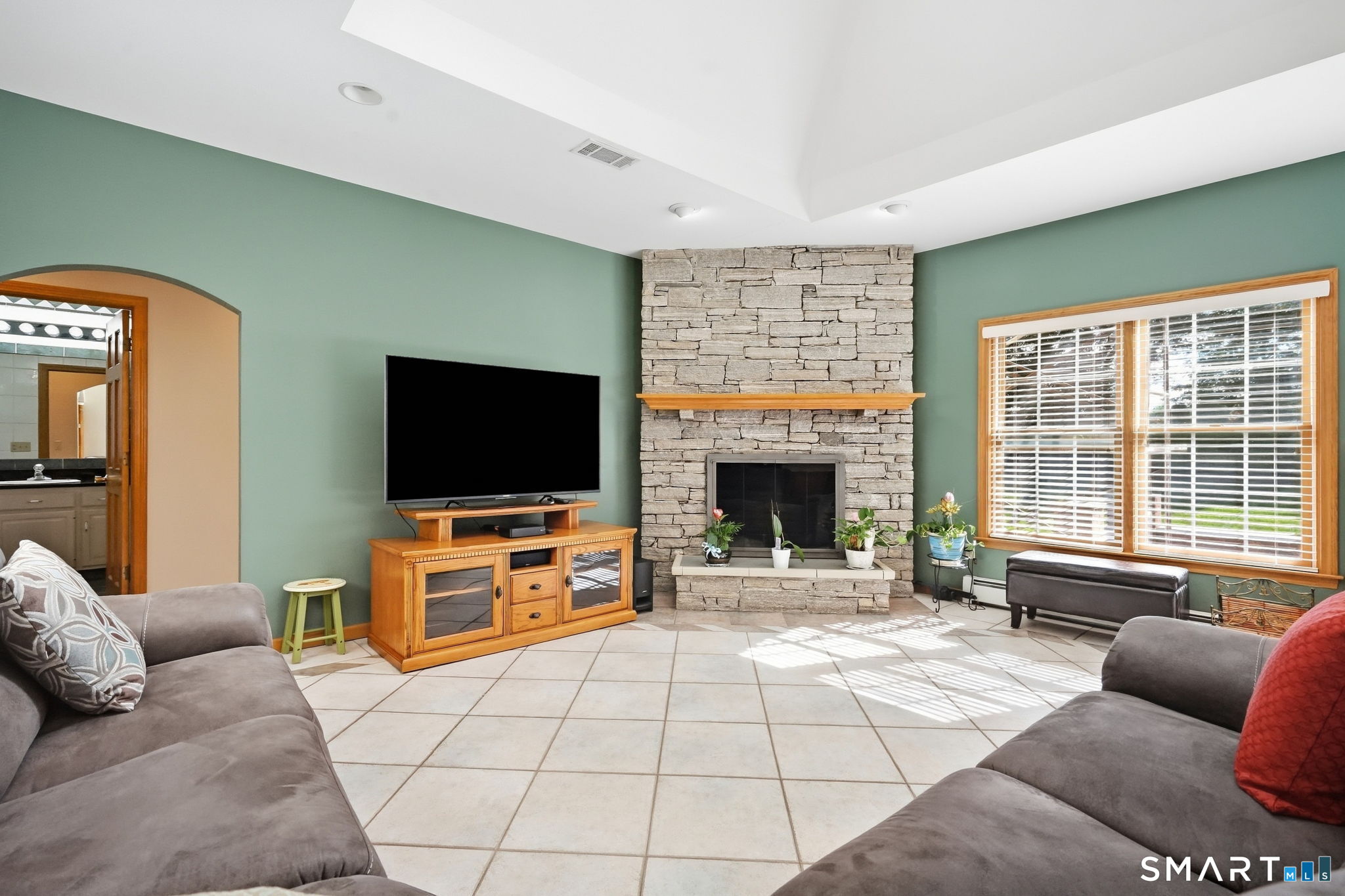 35 Gilbert Lane photo 13