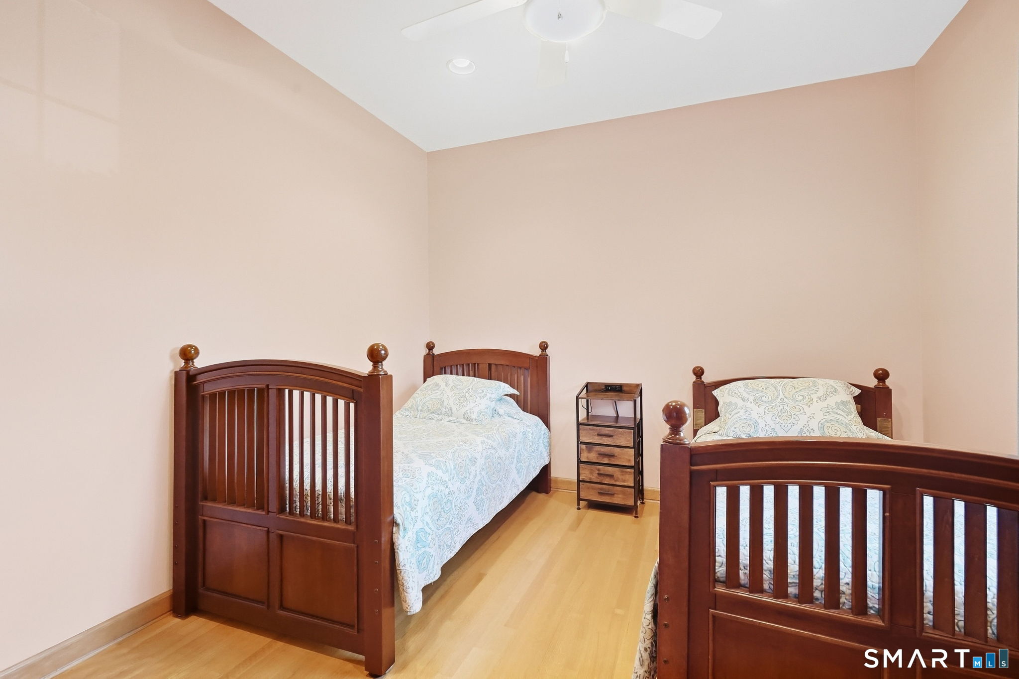 35 Gilbert Lane photo 23