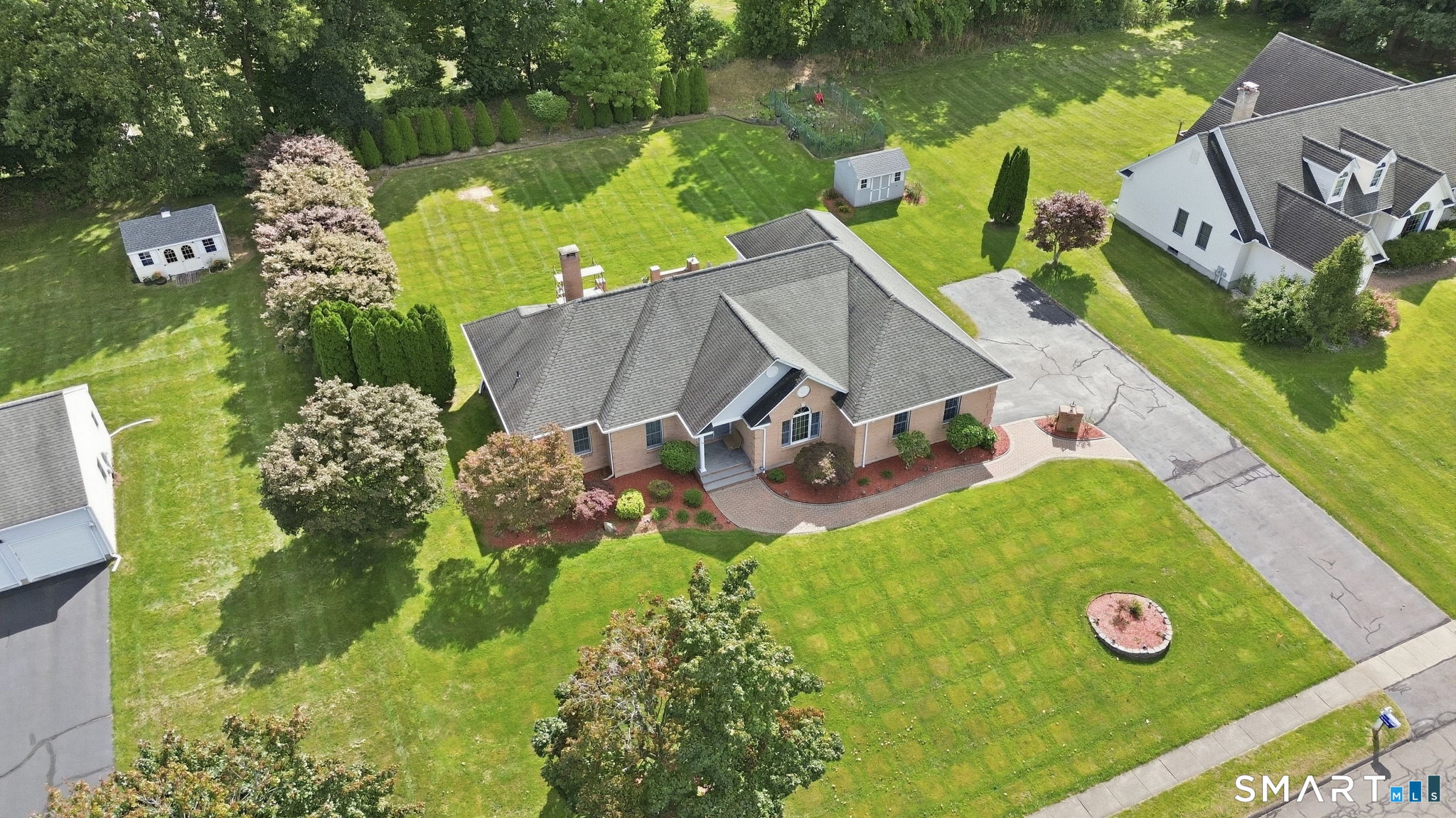 35 Gilbert Lane photo 35