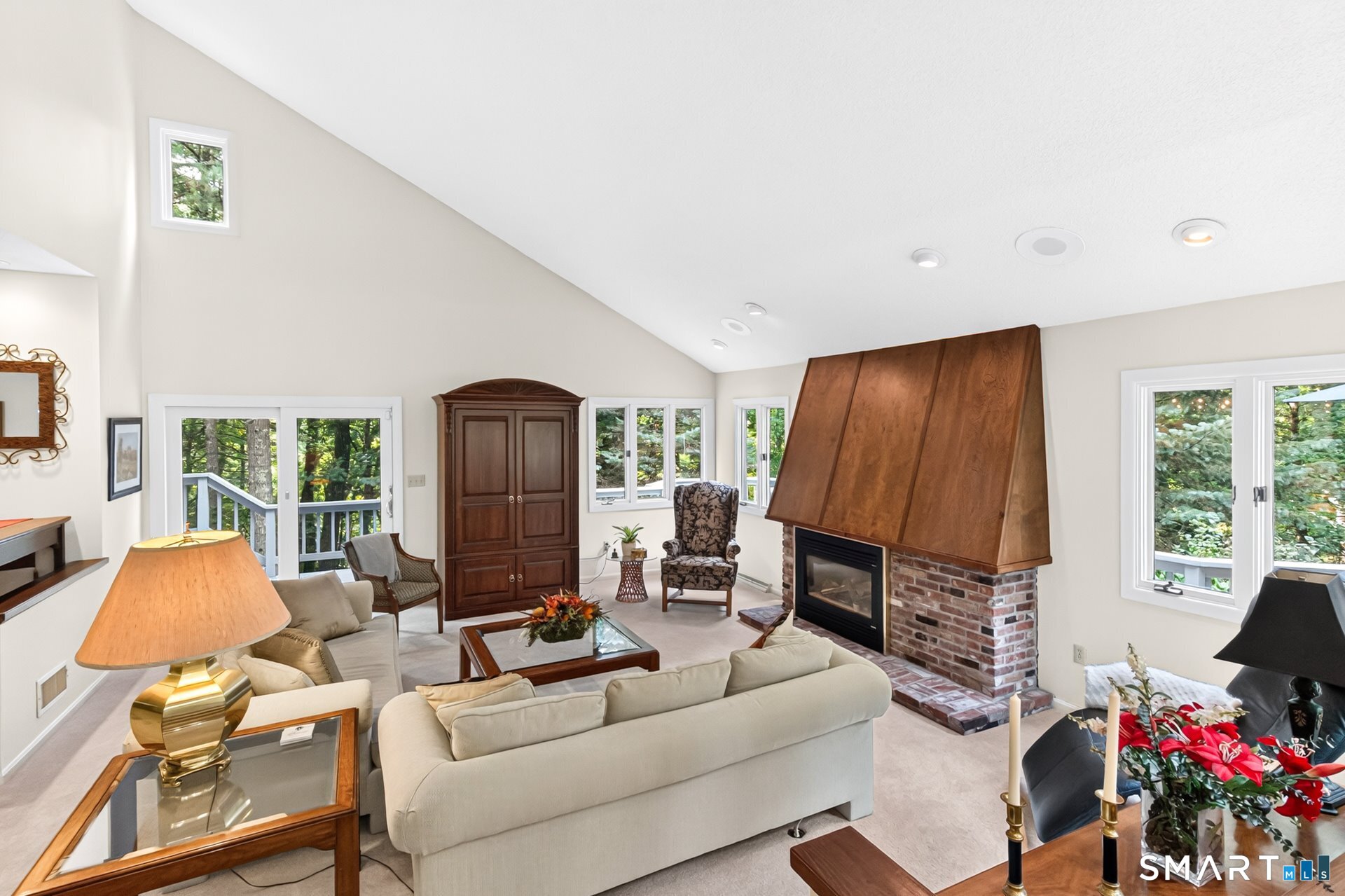 12 Hawley Hill Road photo 9