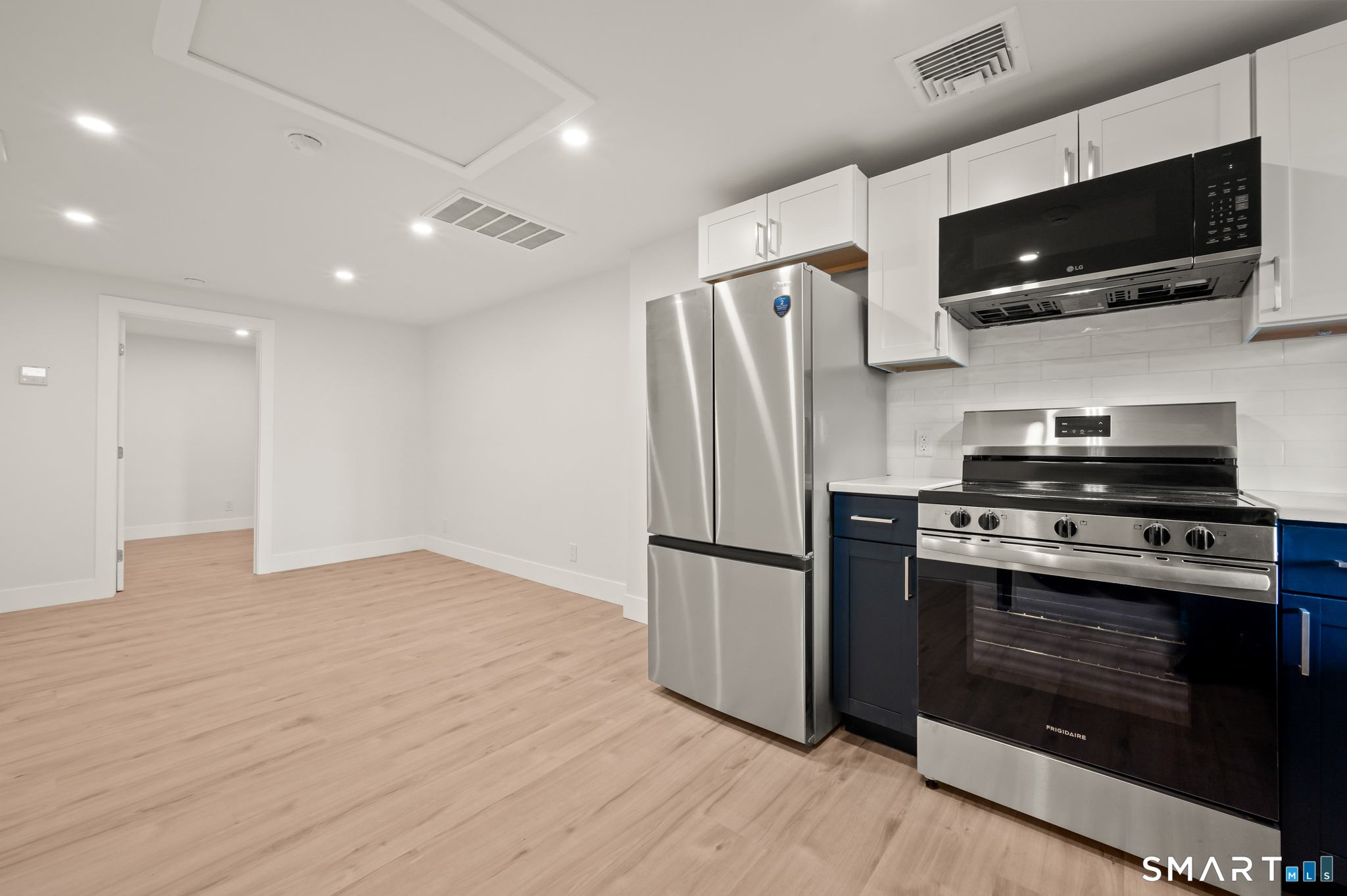542 Main Street Unit #2B photo 3