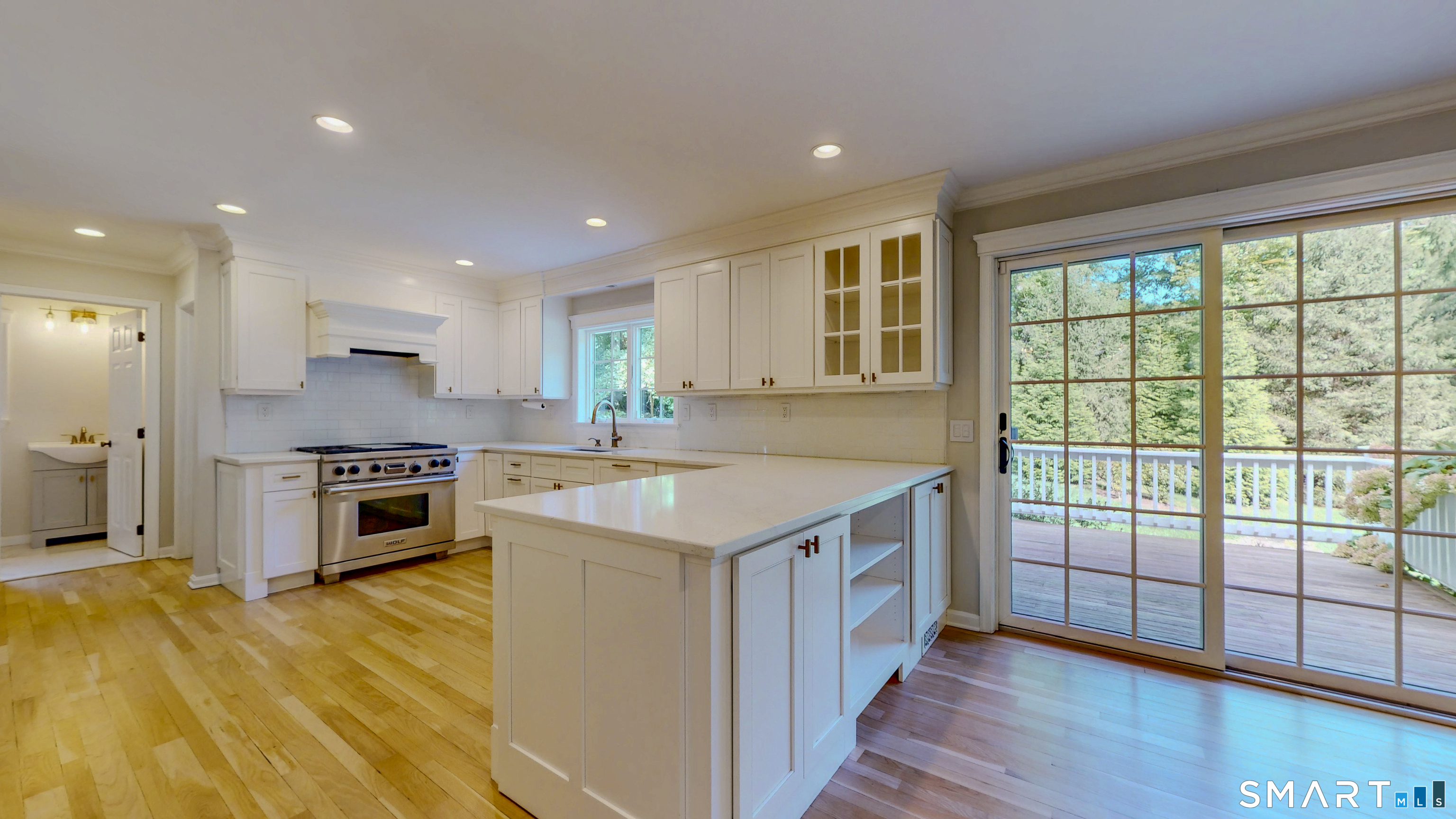 463 White Oak Shade Road, New Canaan, Connecticut photo 3