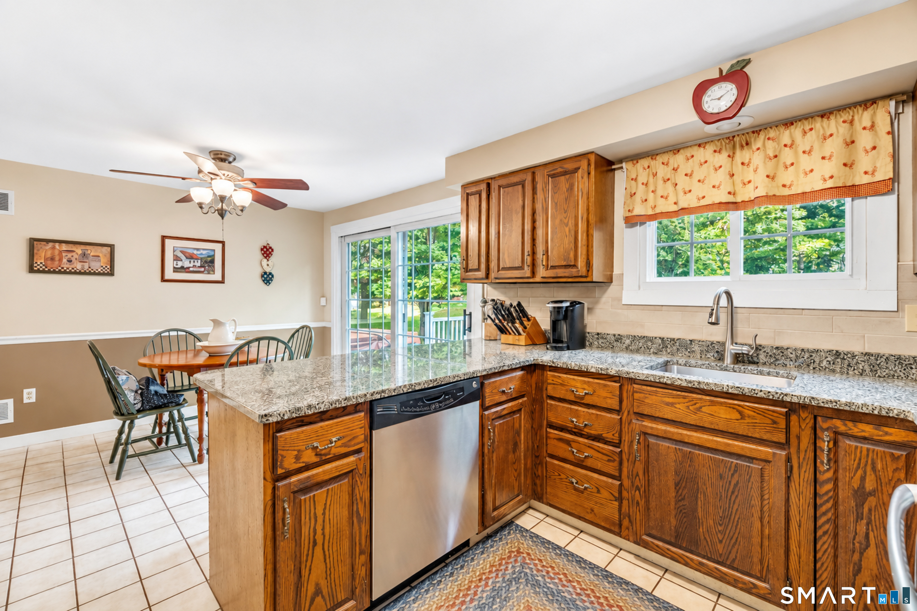 21 Perkins Drive photo 5