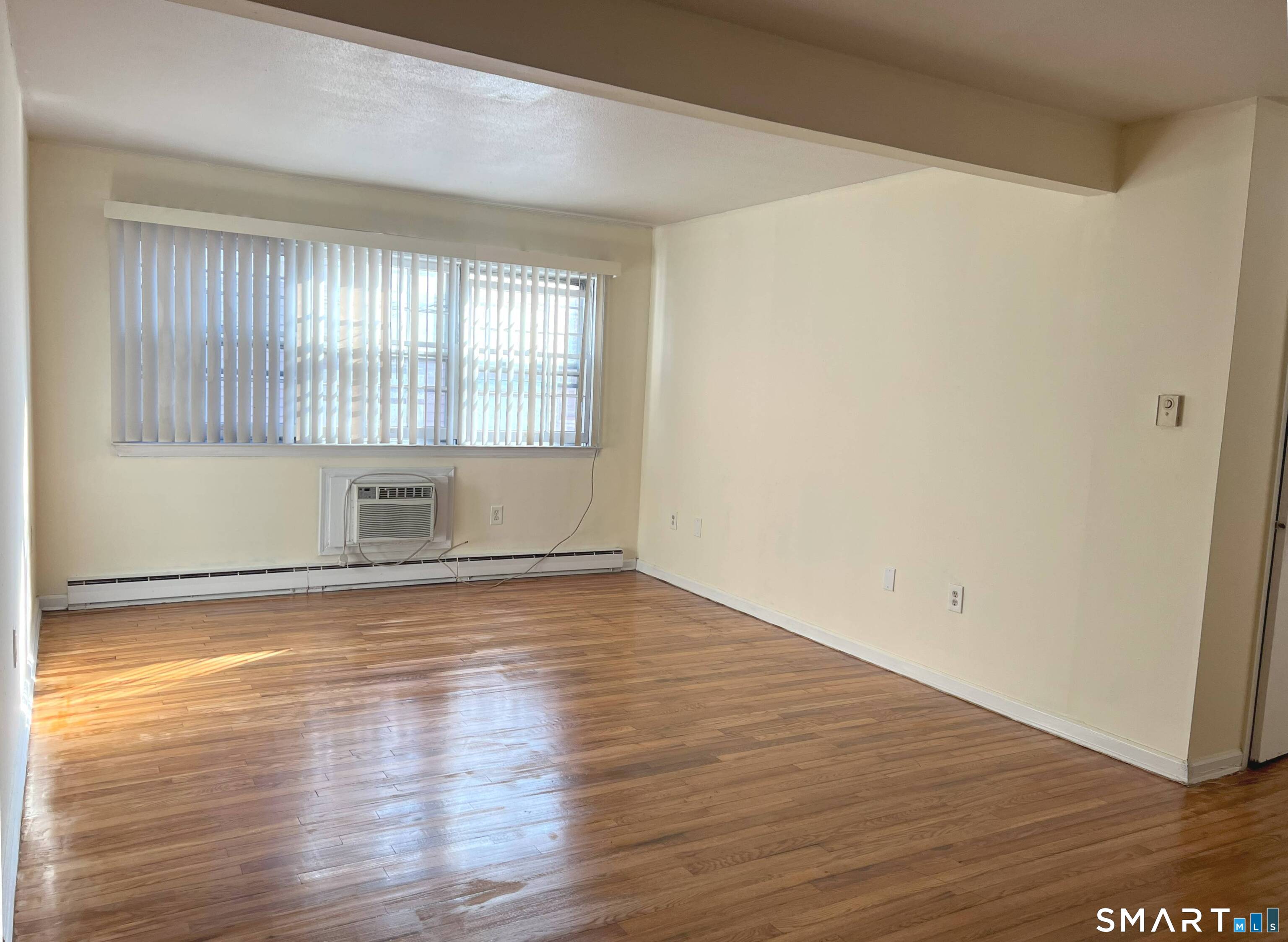 1044 Campwelll Avenue Unit #4A
