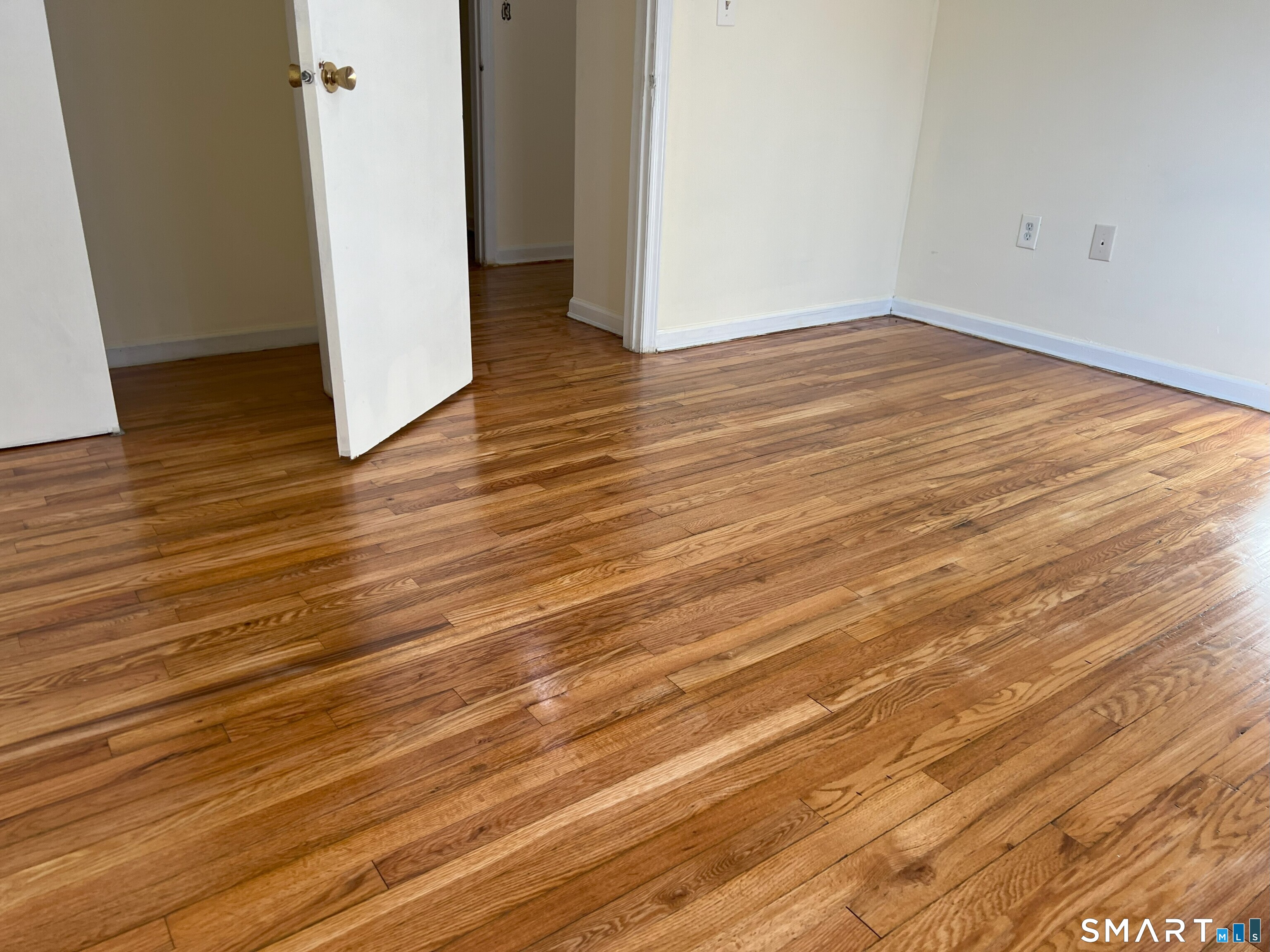 1044 Campwelll Avenue Unit #4A photo 4