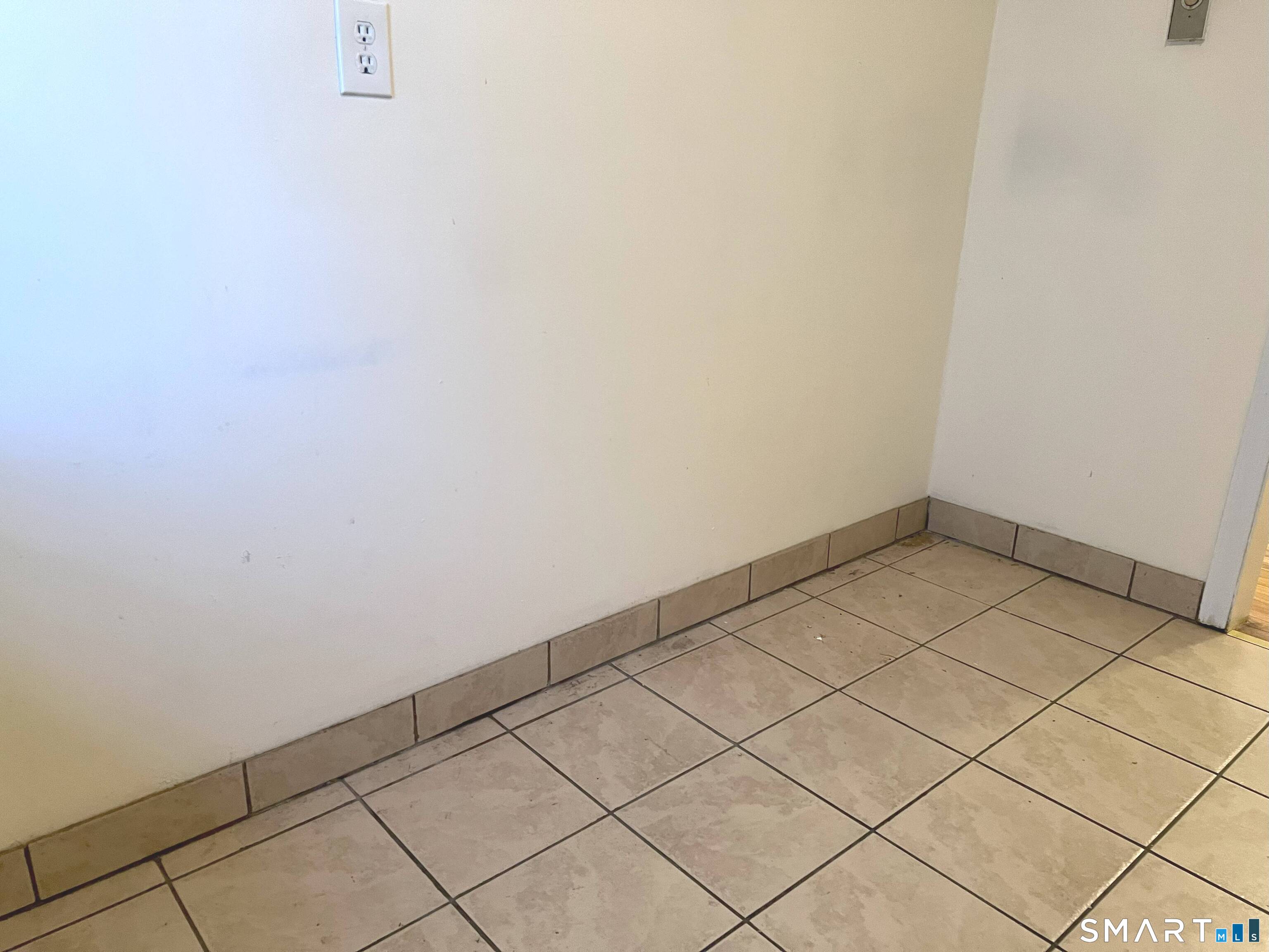 1044 Campwelll Avenue Unit #4A photo 15