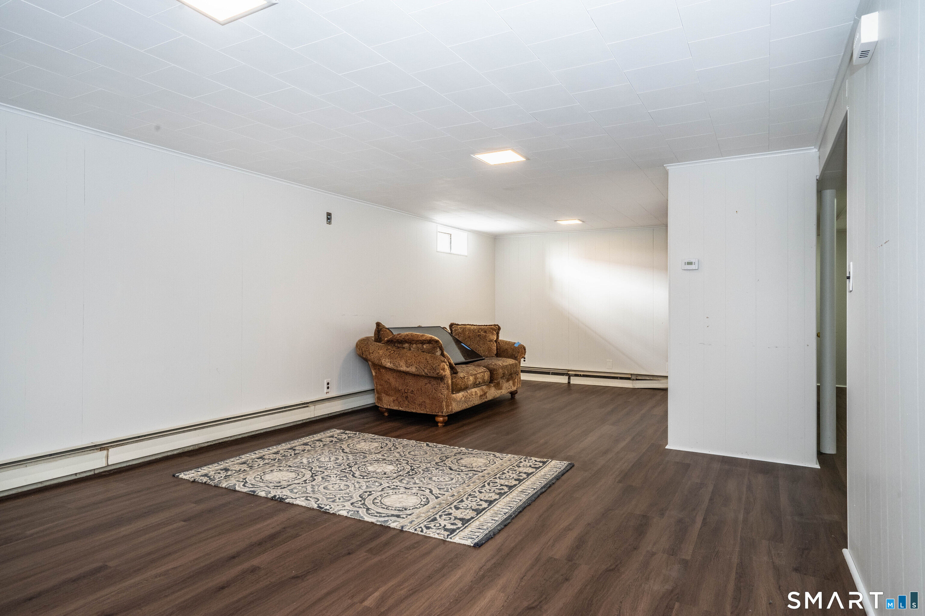157 Quaker Lane South photo 22