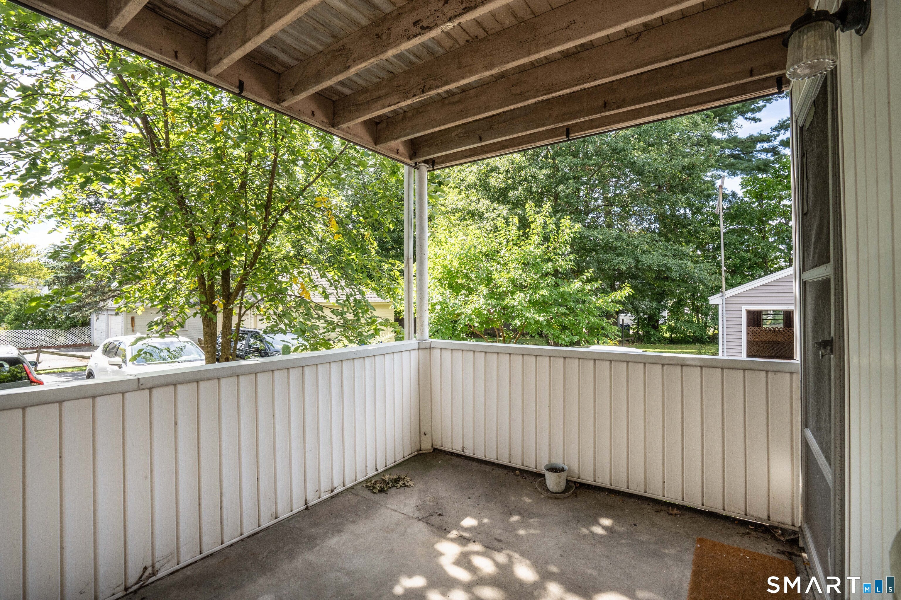 157 Quaker Lane South photo 25