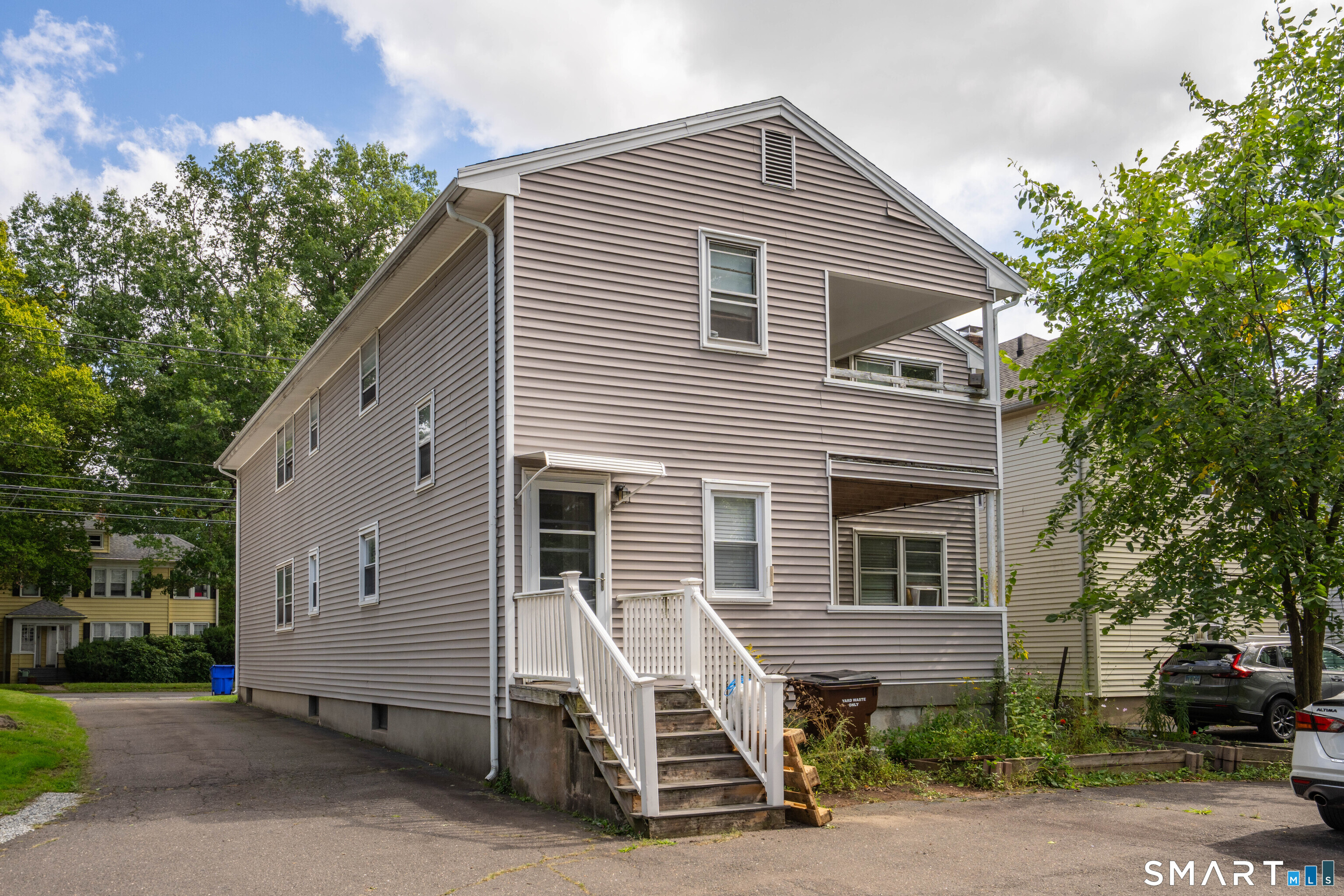 157 Quaker Lane South photo 29