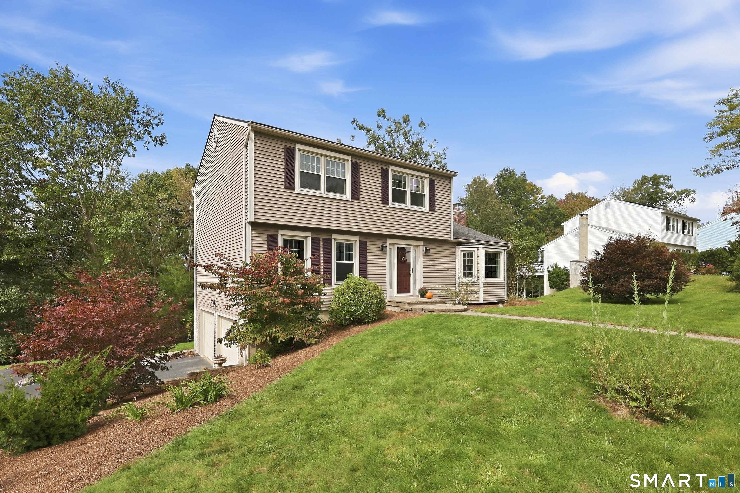 62 Castlewood Lane photo 3