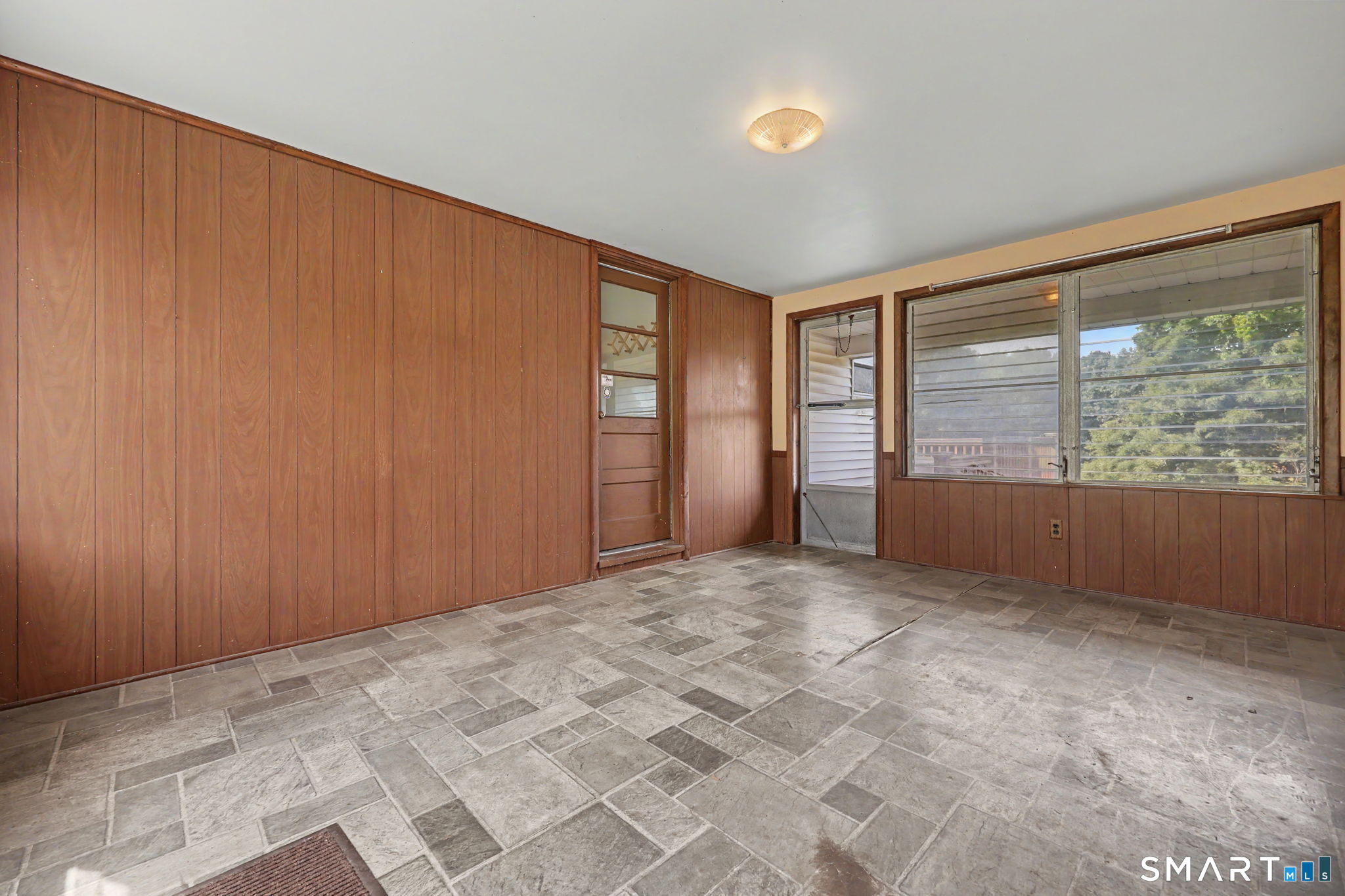 4 Johns Road photo 13