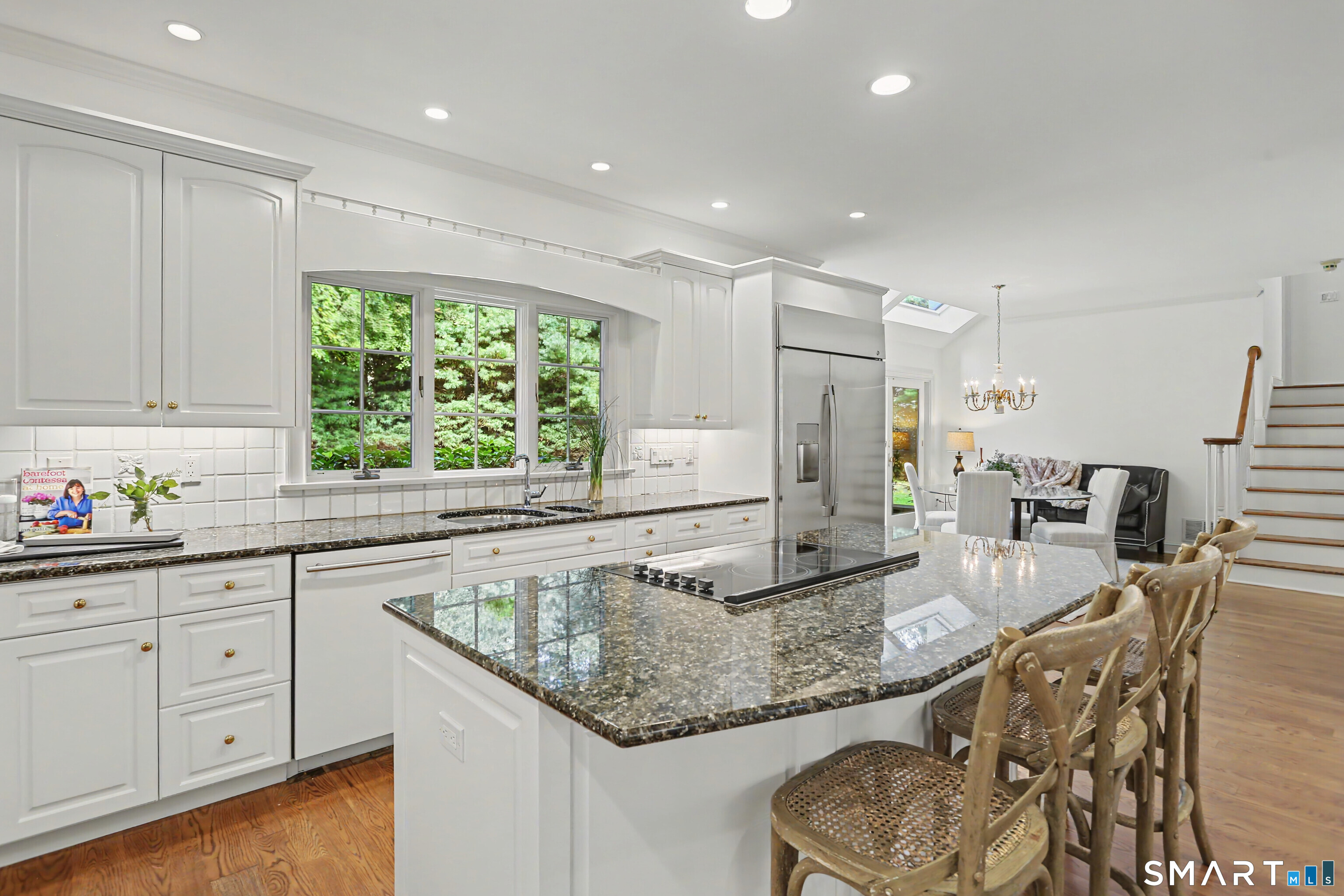 18 Bates Farm Lane photo 9