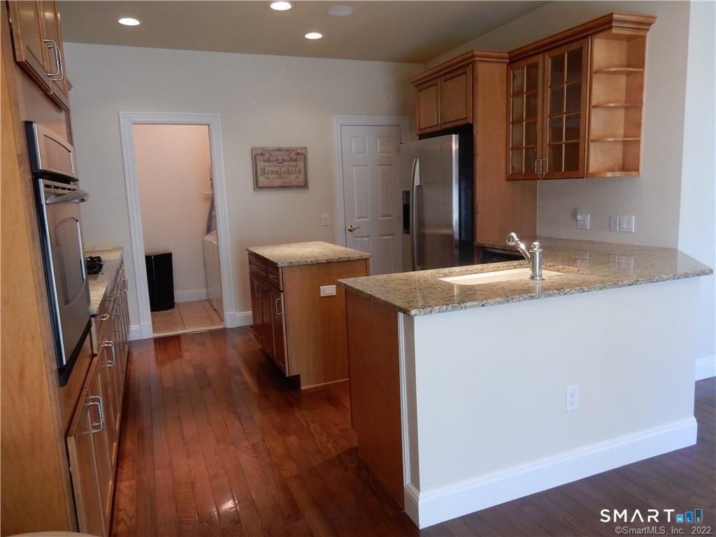 Foto 9 de Condominio en renta en 22 Terra Nova Circle #22, Westport, CT — $9,500/mes