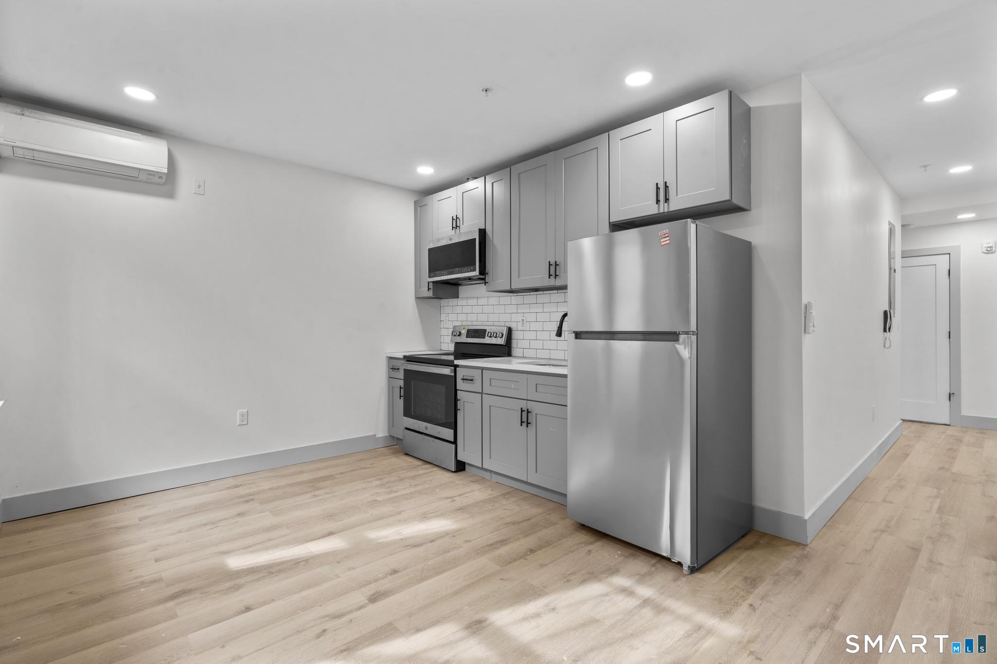 111 Bank Street Unit #3D photo 3