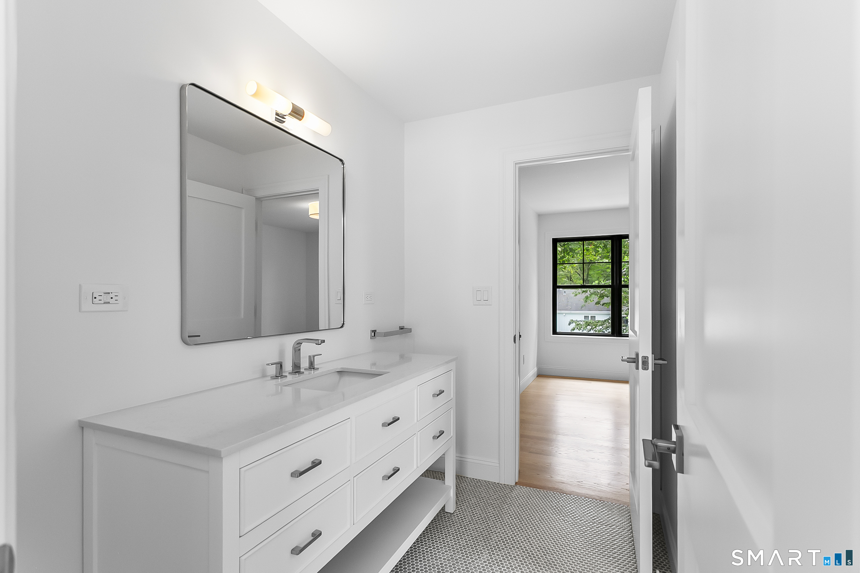 90 Oronoque Hills Road photo 27