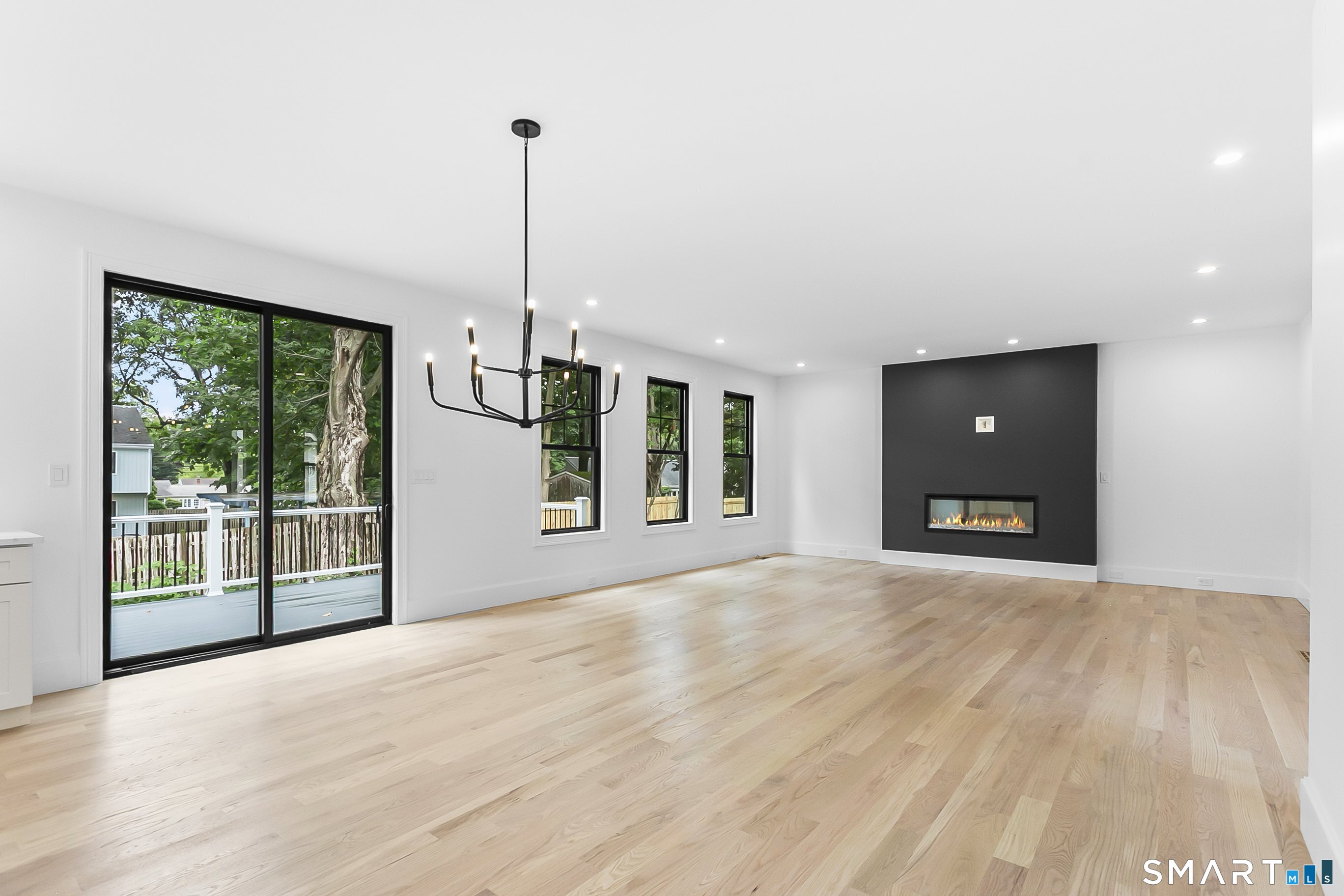 90 Oronoque Hills Road photo 11