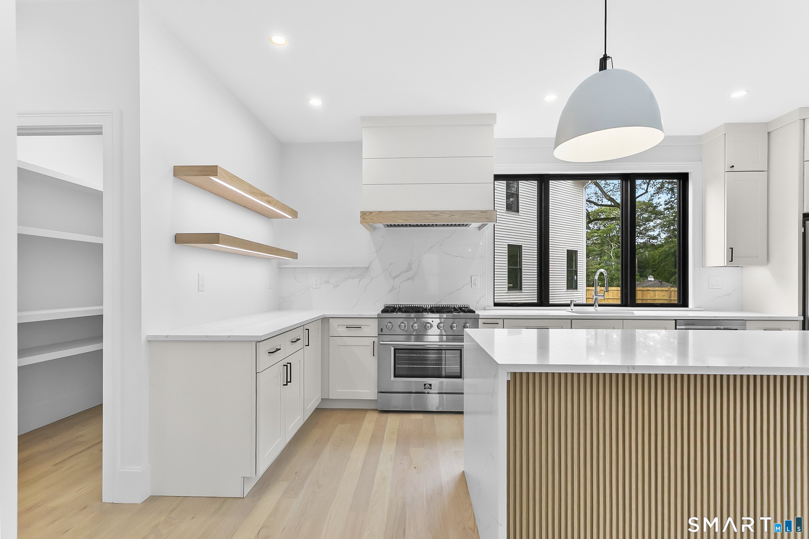 90 Oronoque Hills Road photo 10