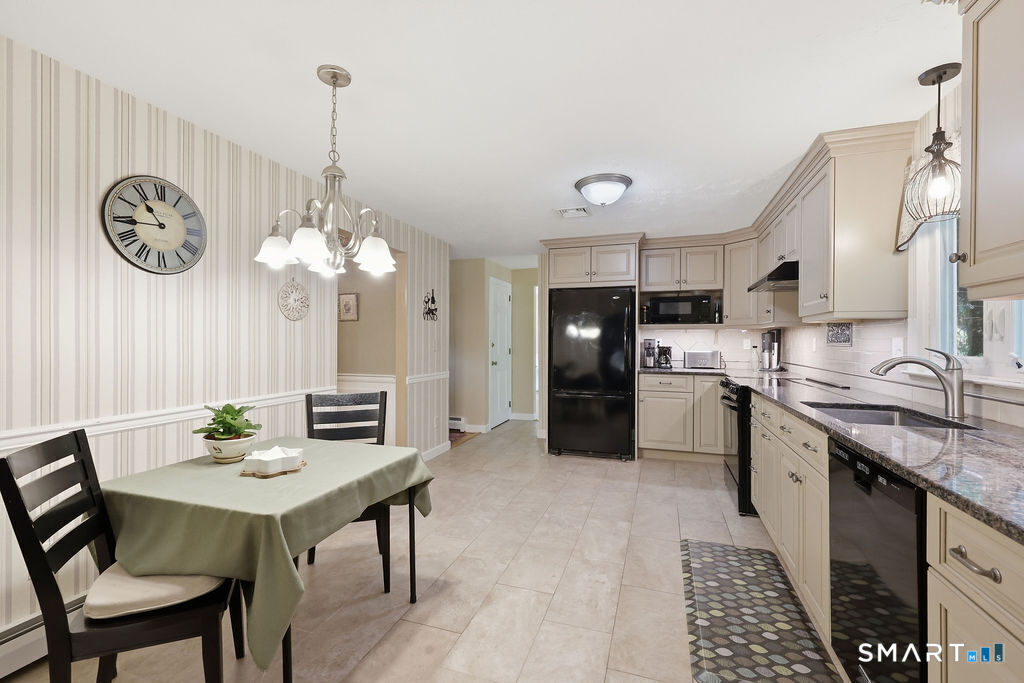 305 Eastbury Hill Road photo 12