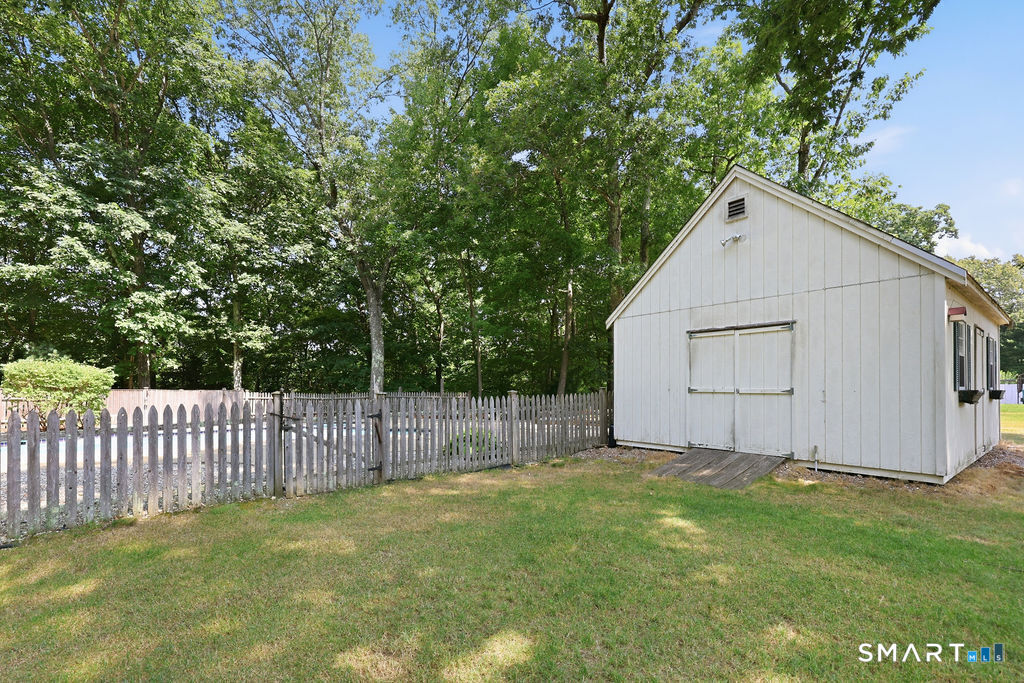 305 Eastbury Hill Road photo 31