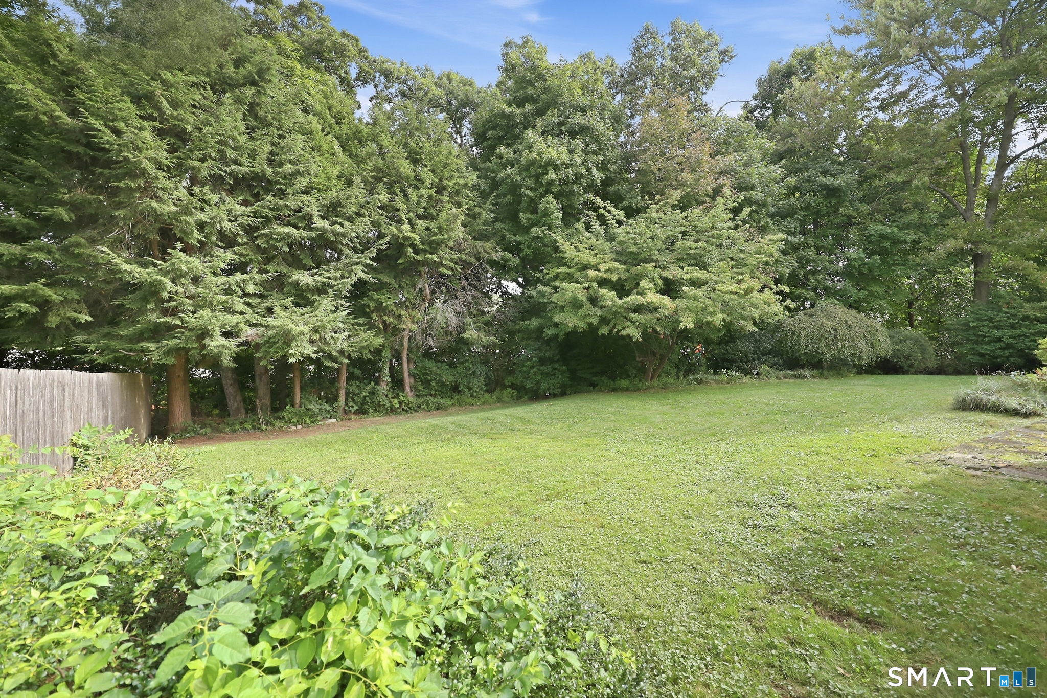 41 Crestwood Drive photo 33