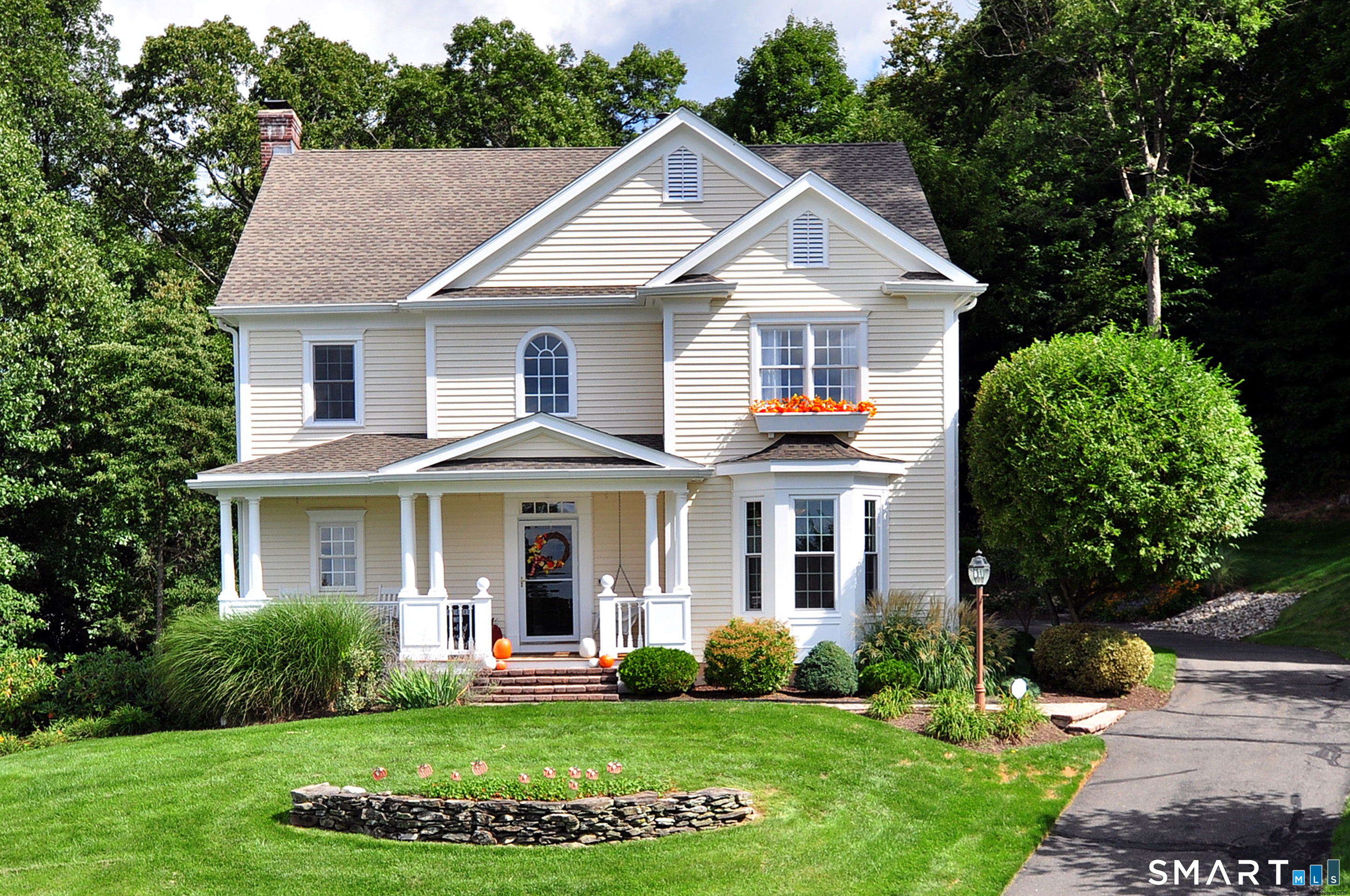 Photo 1 of Single family home for sale at 136 Village Gate Dr, Southington, CT 06489 | MLS# 24205551 | Listing updated on 2026-10-06