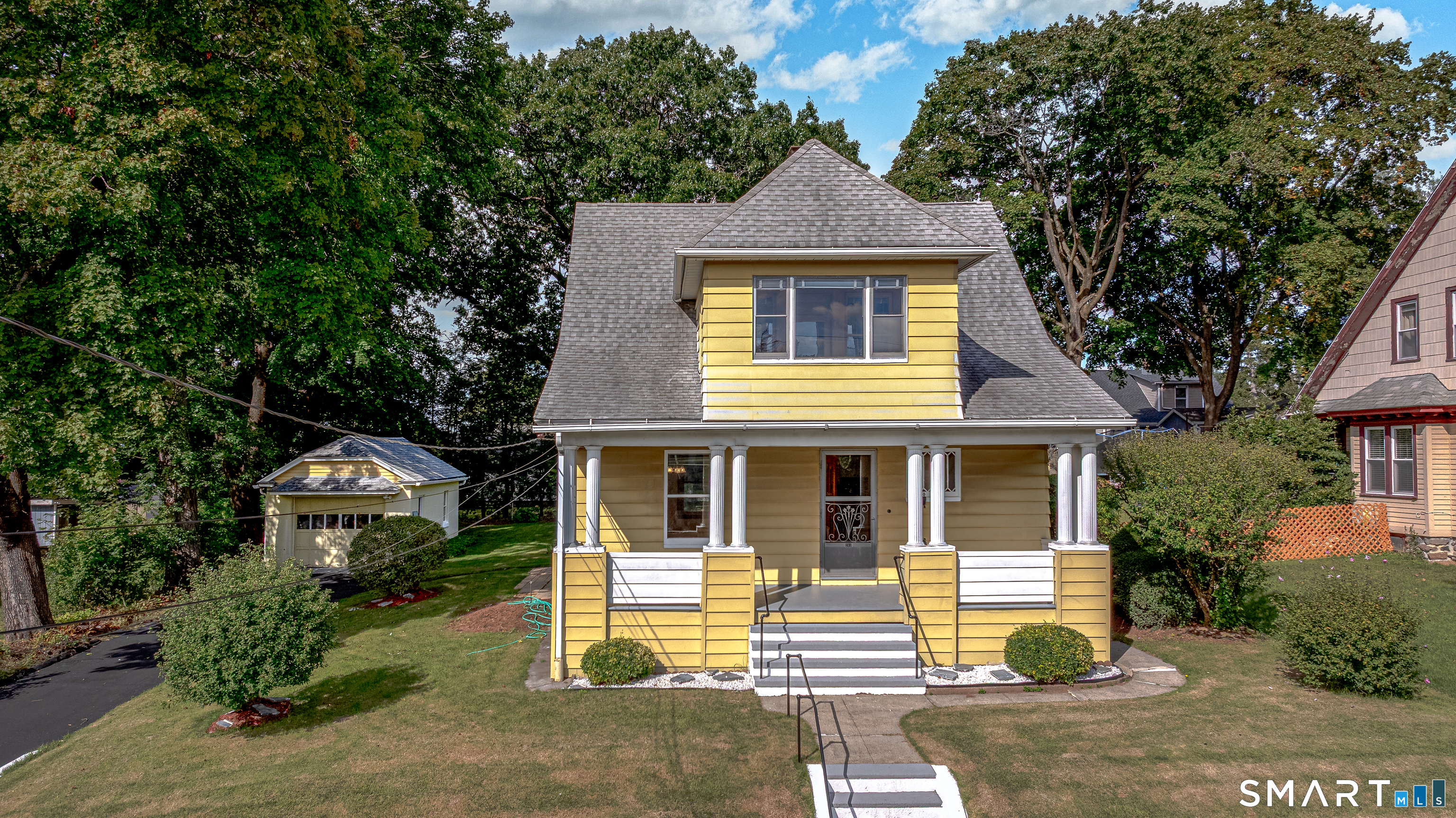 201 Fairlawn Avenue