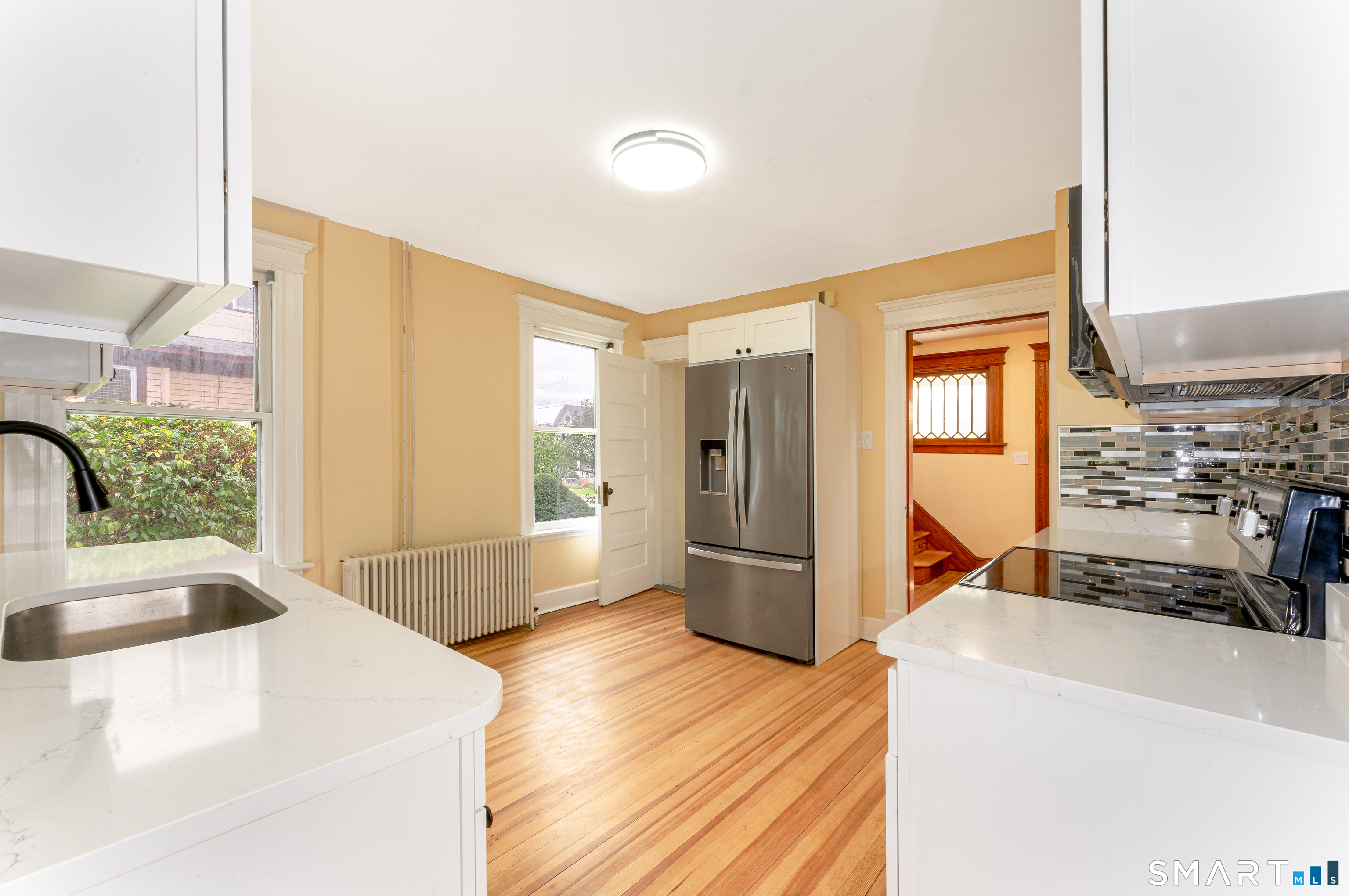 201 Fairlawn Avenue photo 13