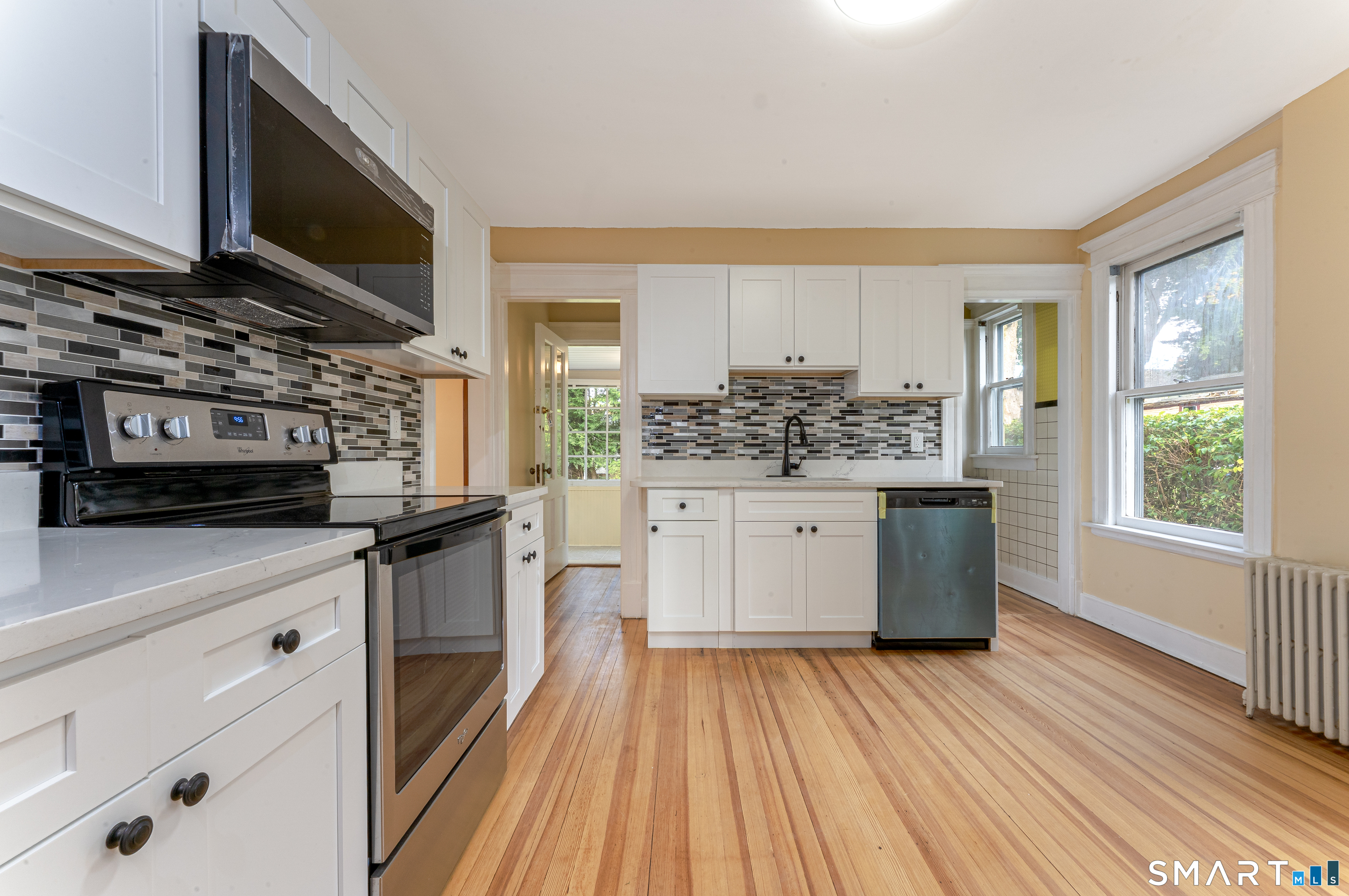 201 Fairlawn Avenue photo 17
