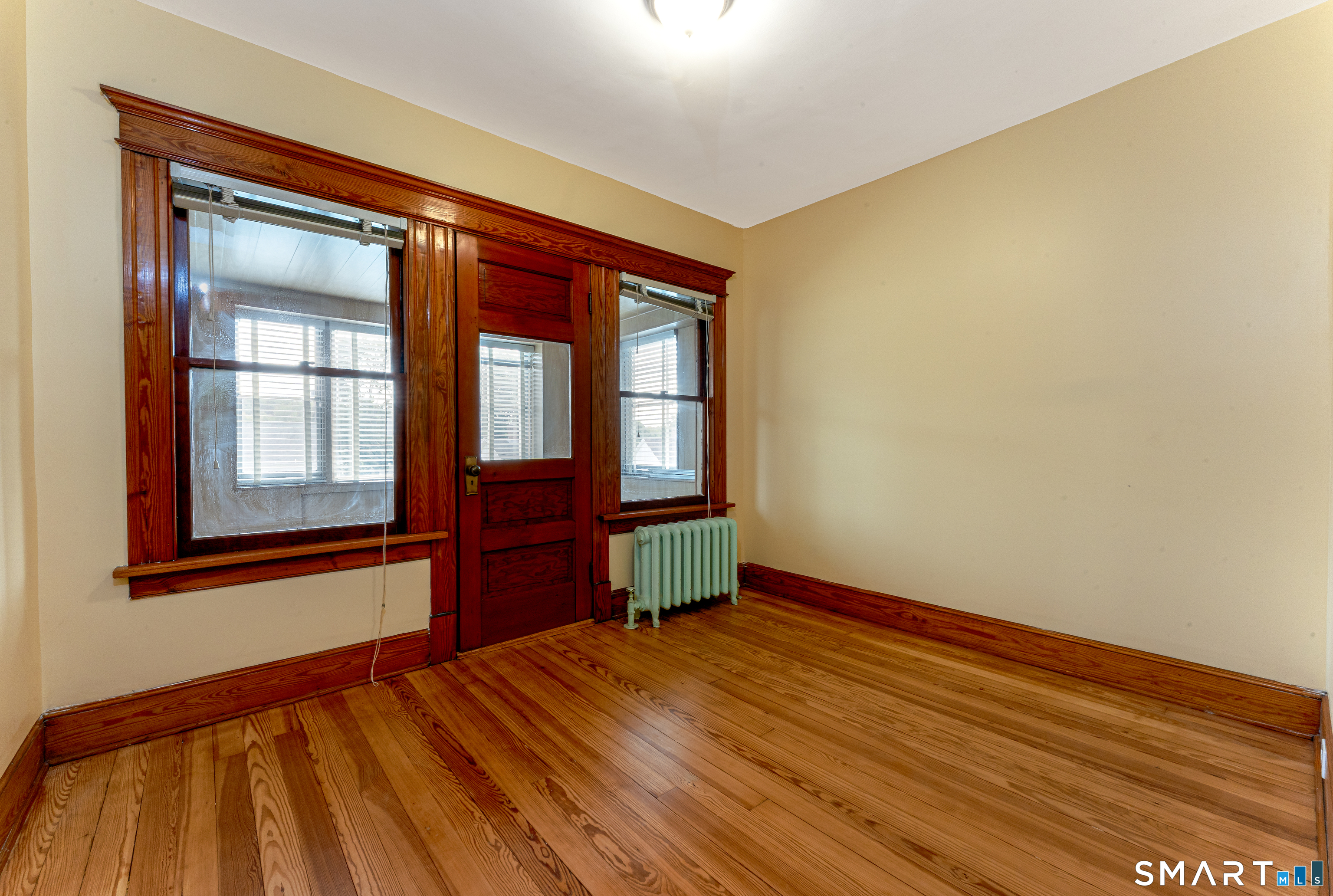 201 Fairlawn Avenue photo 18