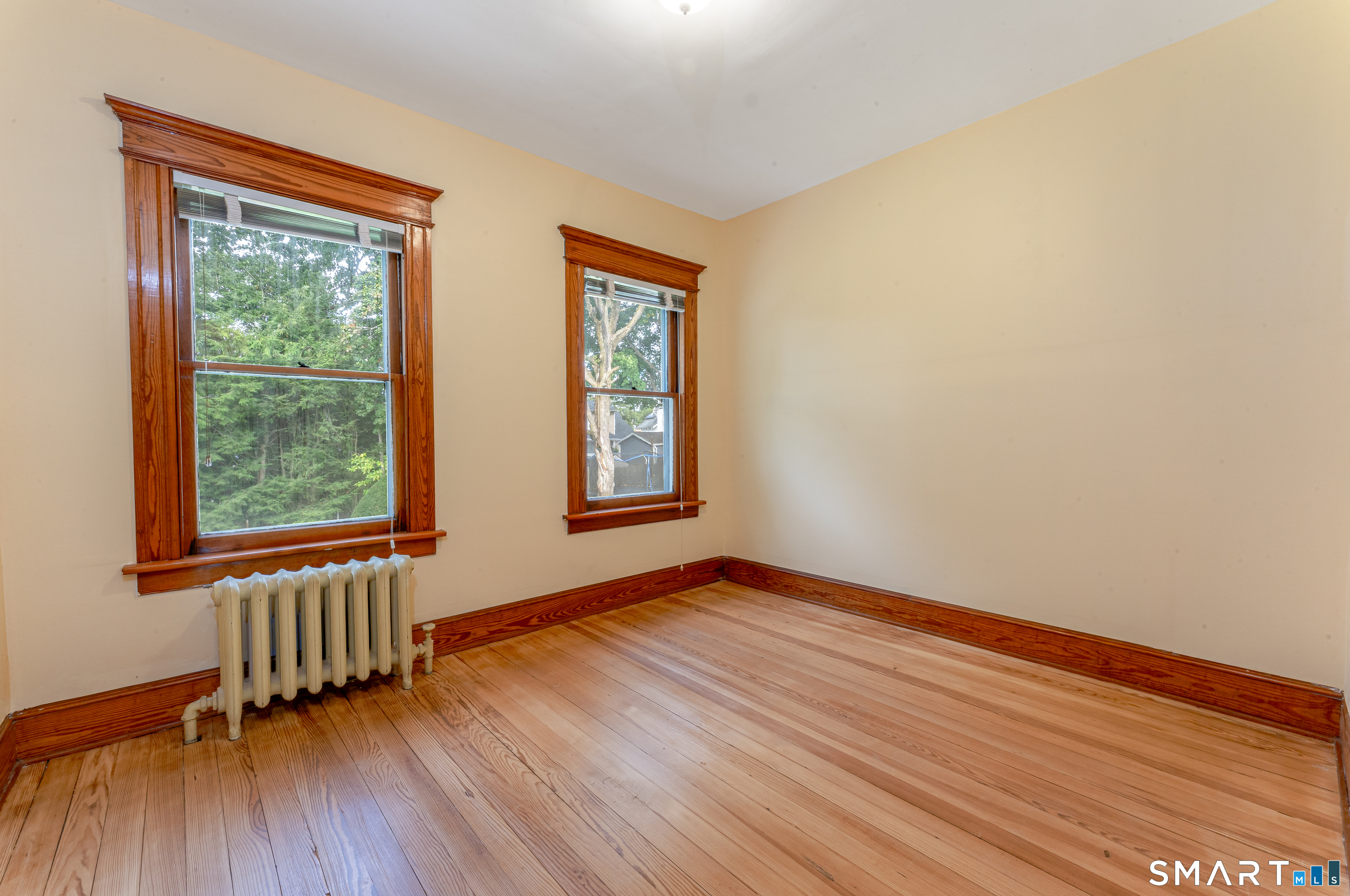 201 Fairlawn Avenue photo 26