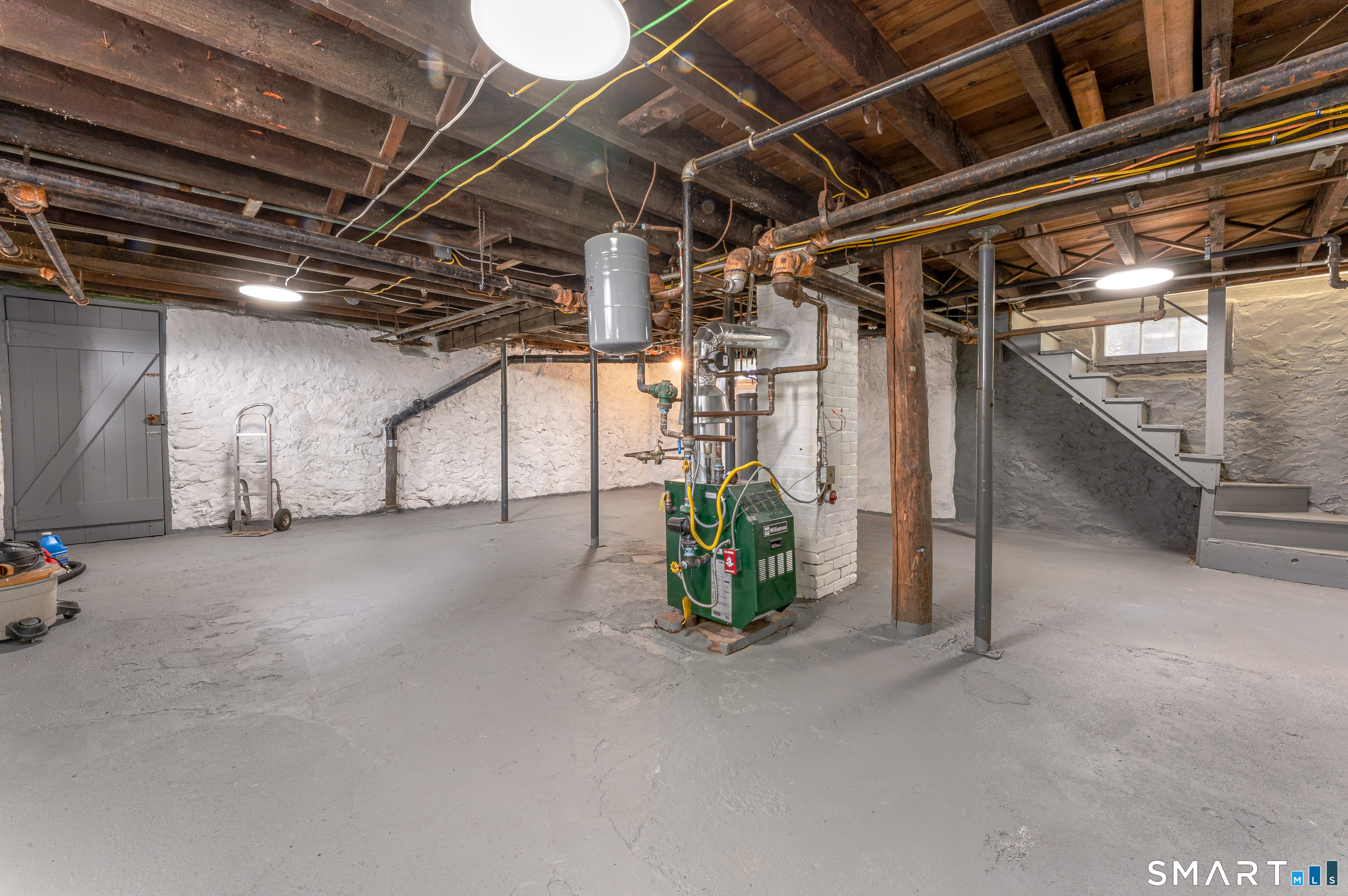 201 Fairlawn Avenue photo 29